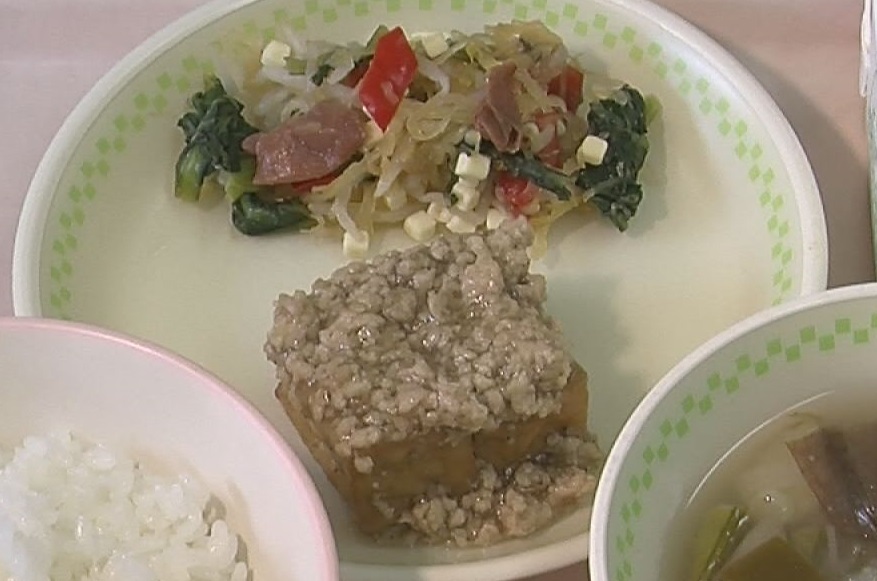 学校給食に「謙信かちどき御膳」登場！