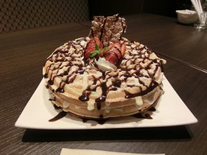 ガチ盛りワッフル1