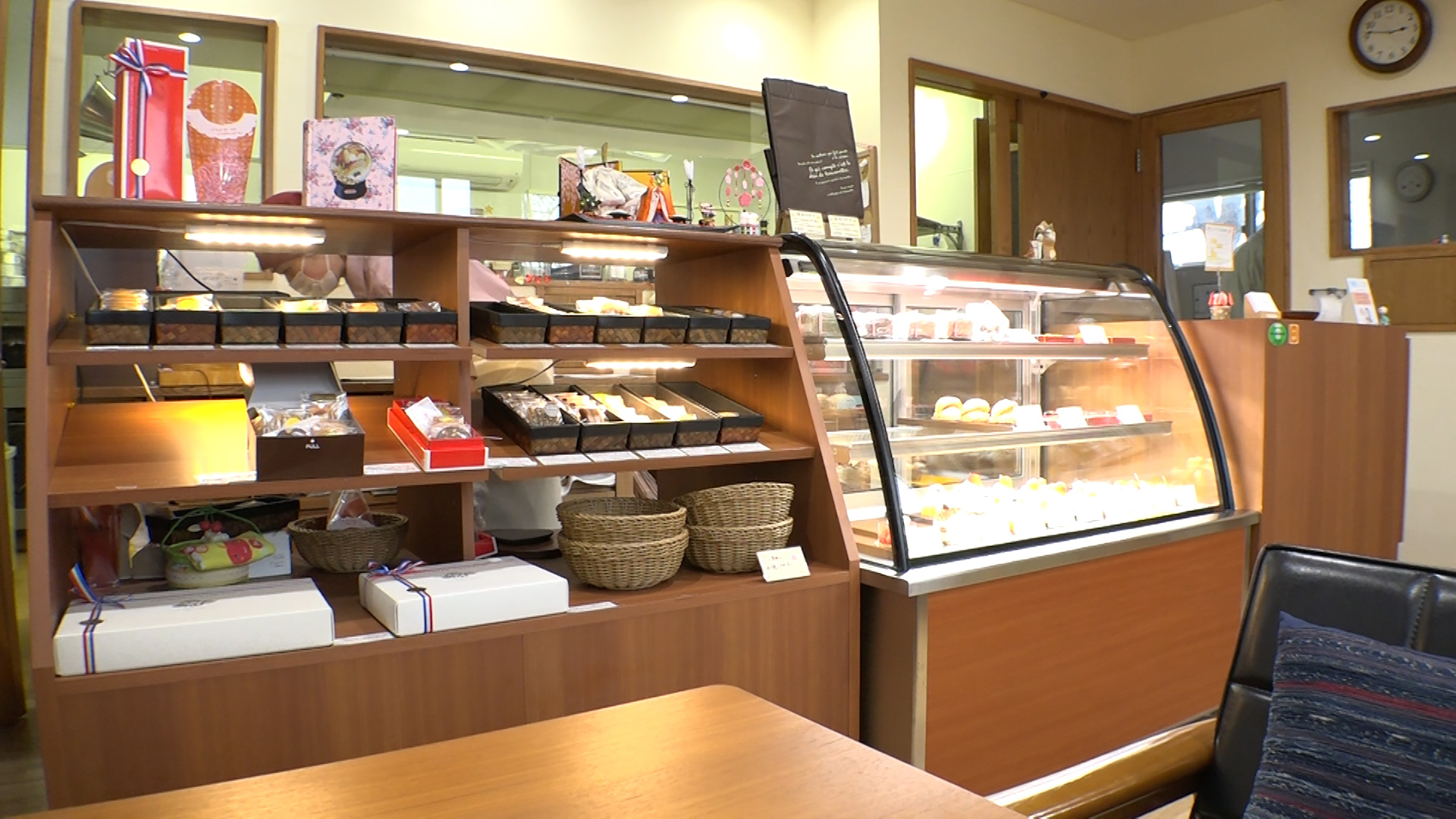 プティタムール（店内）