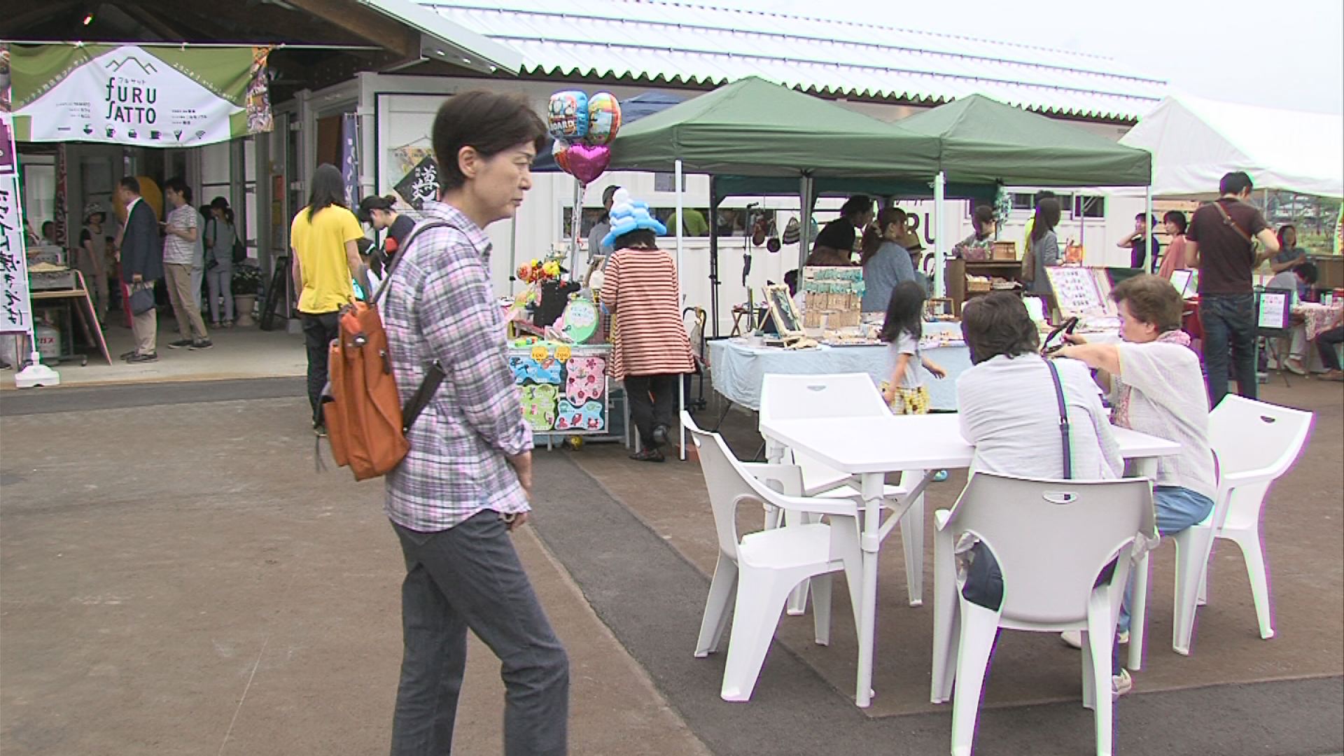 上越妙高駅前の商業施設「フルサット」　開業１周年イベント盛大に
