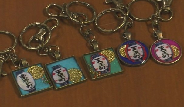 衹園祭ちょうちんキーホルダーづくり　地元児童などが参加