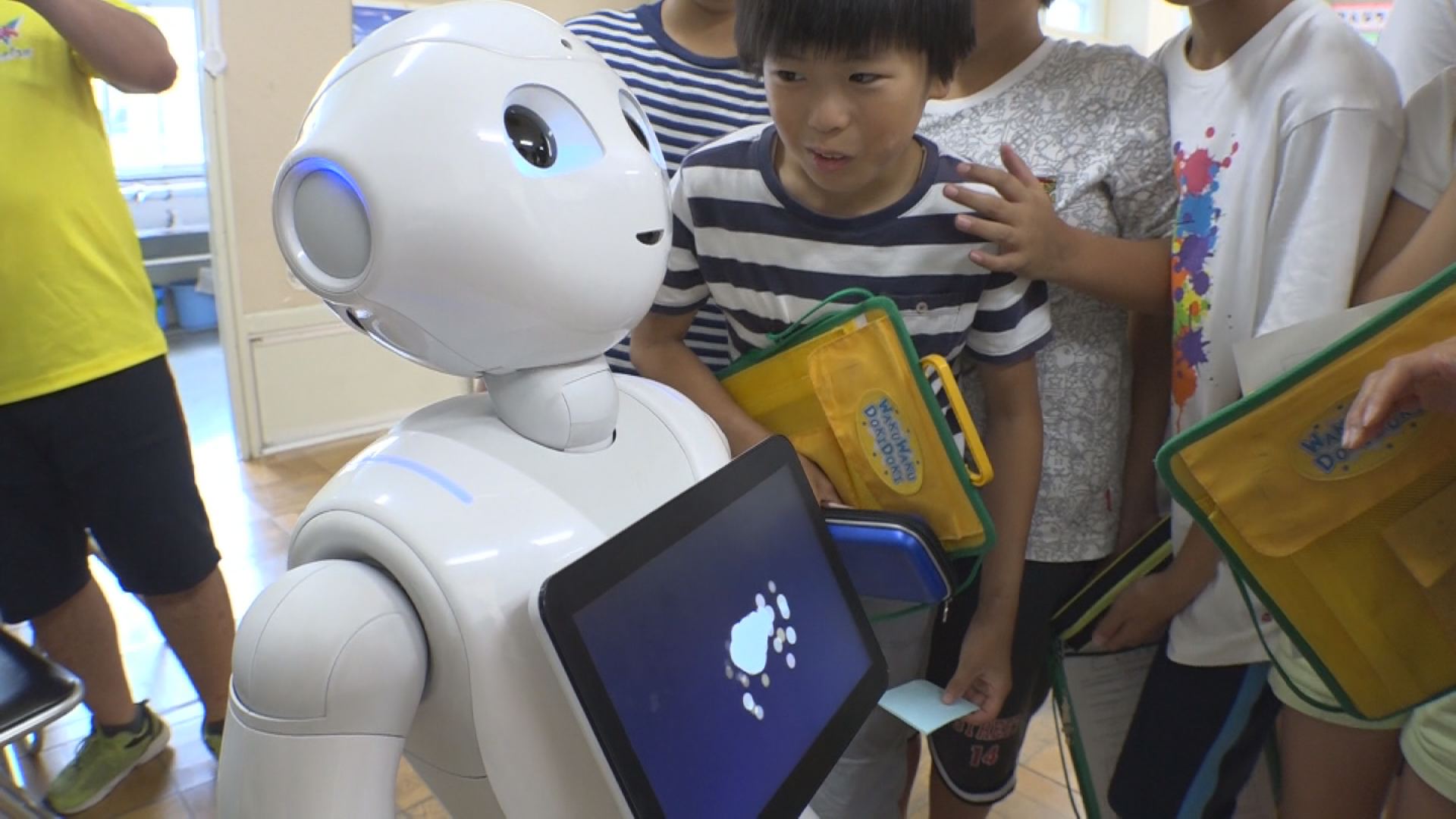 AIロボット出前授業 人間との共存考える