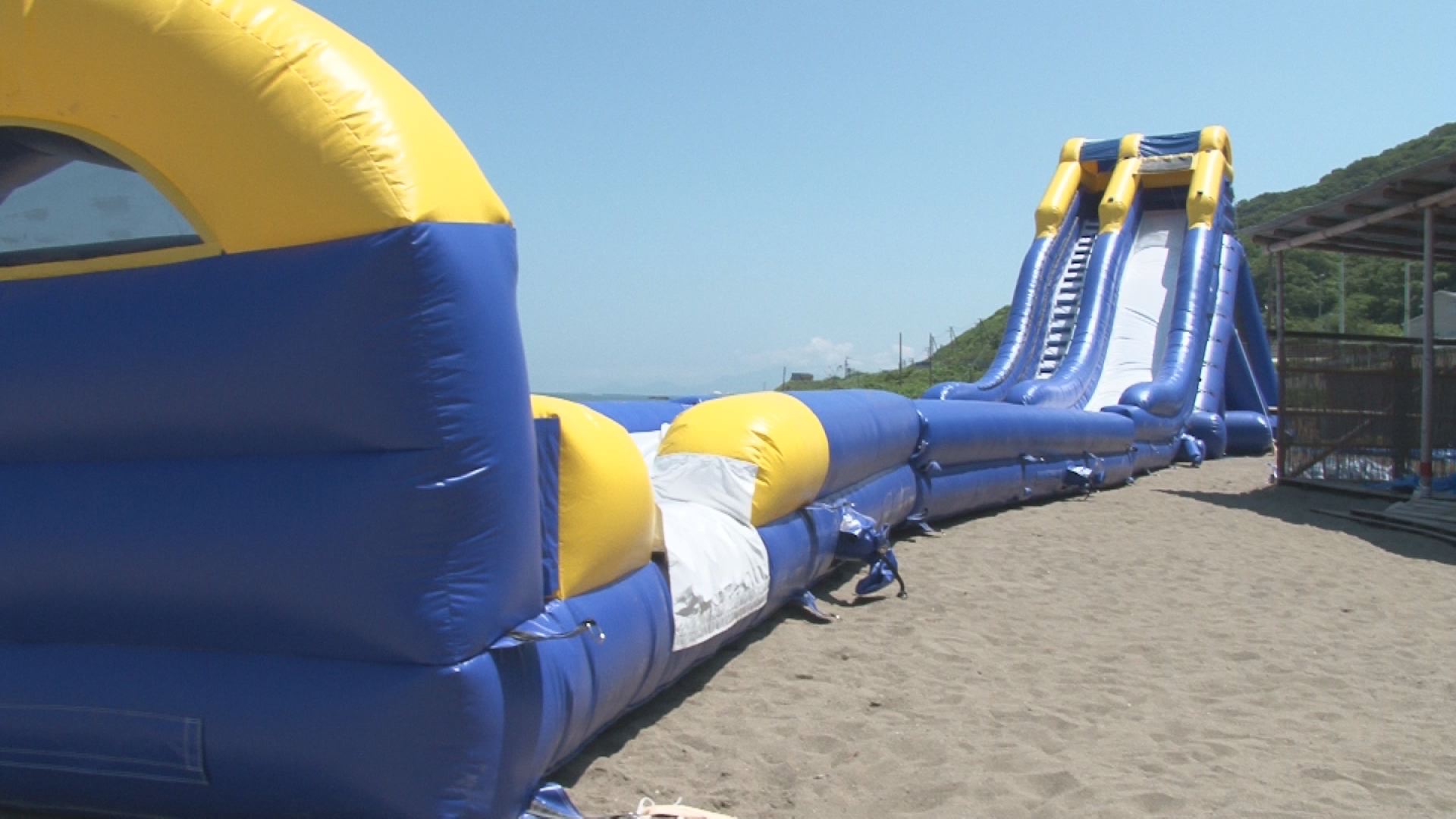 【動画】たにはま海水浴場に”ビッグスライダー”登場　15日～