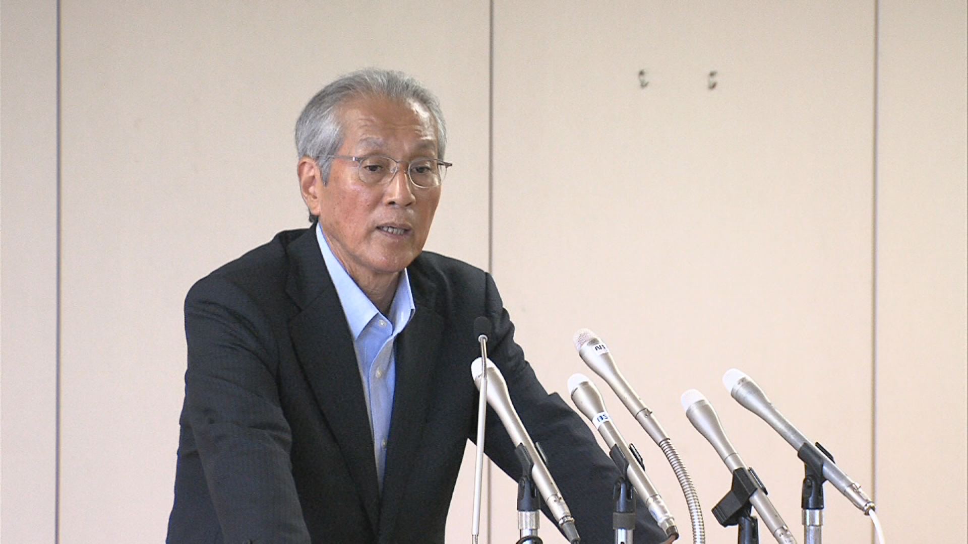 上越市庁舎 警備体制強化へ