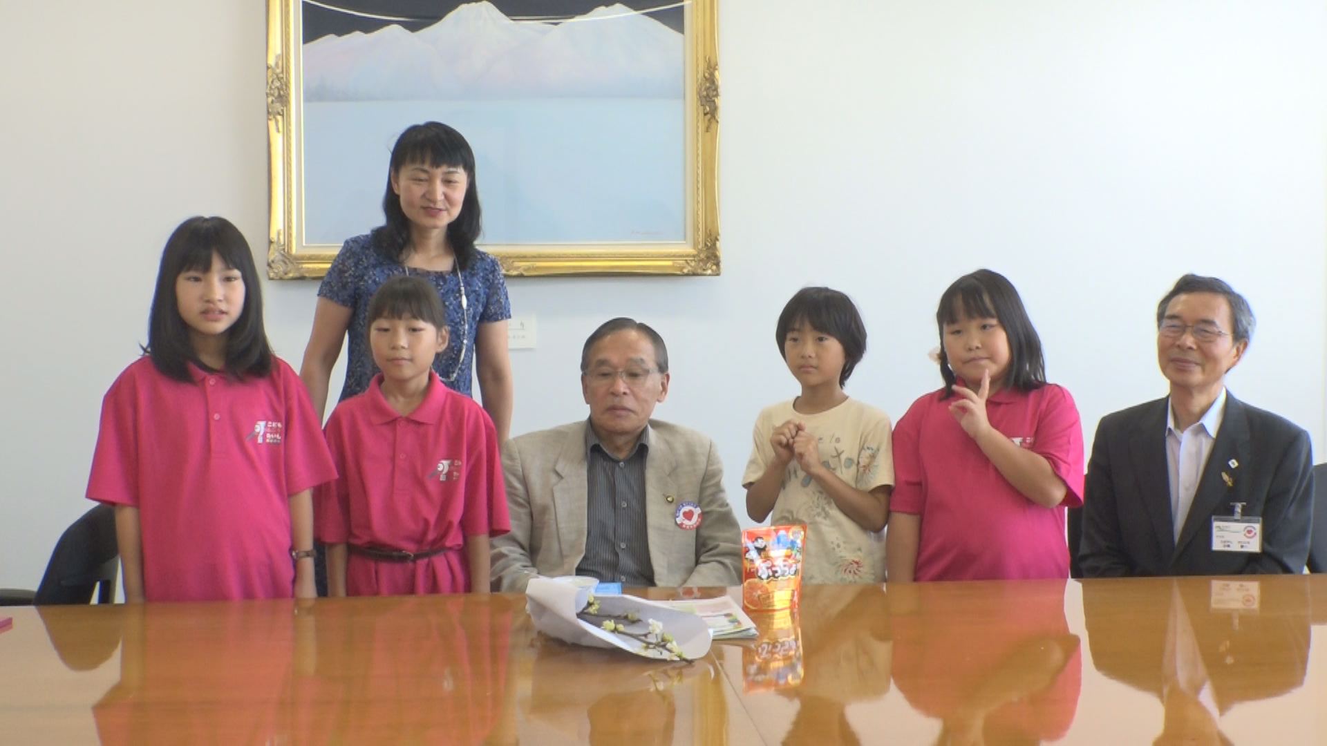 子ども観光大使  妙高のホタルを英語でＰＲ！