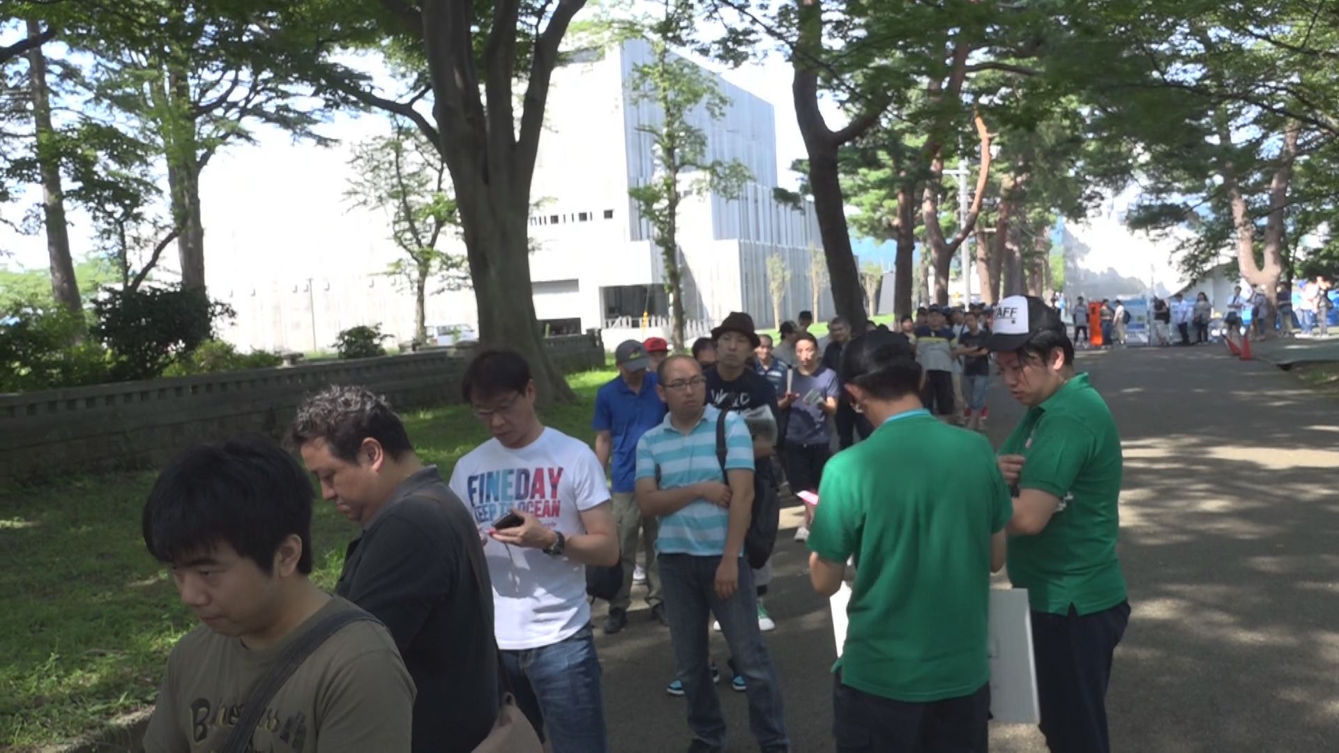 「NGT48」特別ライブ今夜  整理券求め県内外150人並ぶ