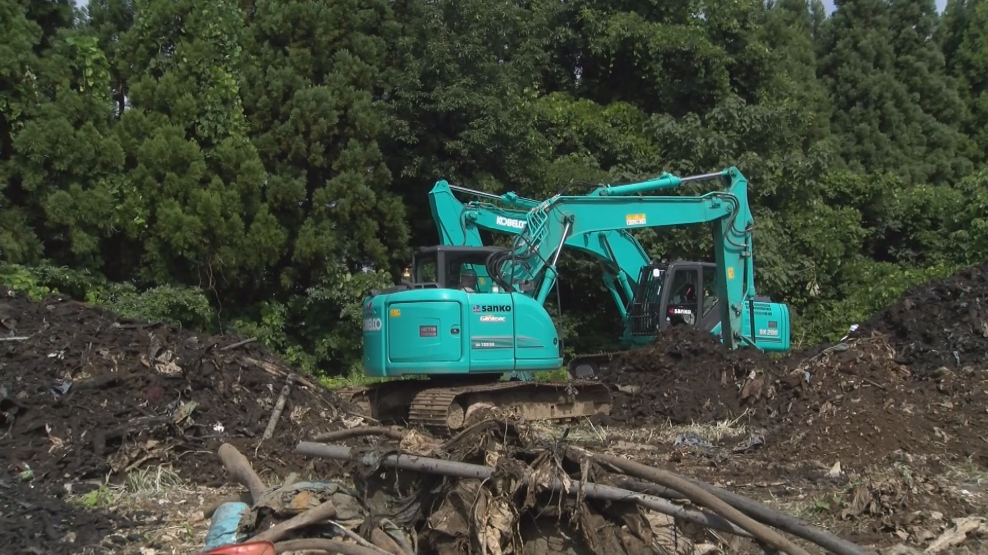 三和区宮崎新田 1万トン超えの不法投棄  撤去作業はじまる