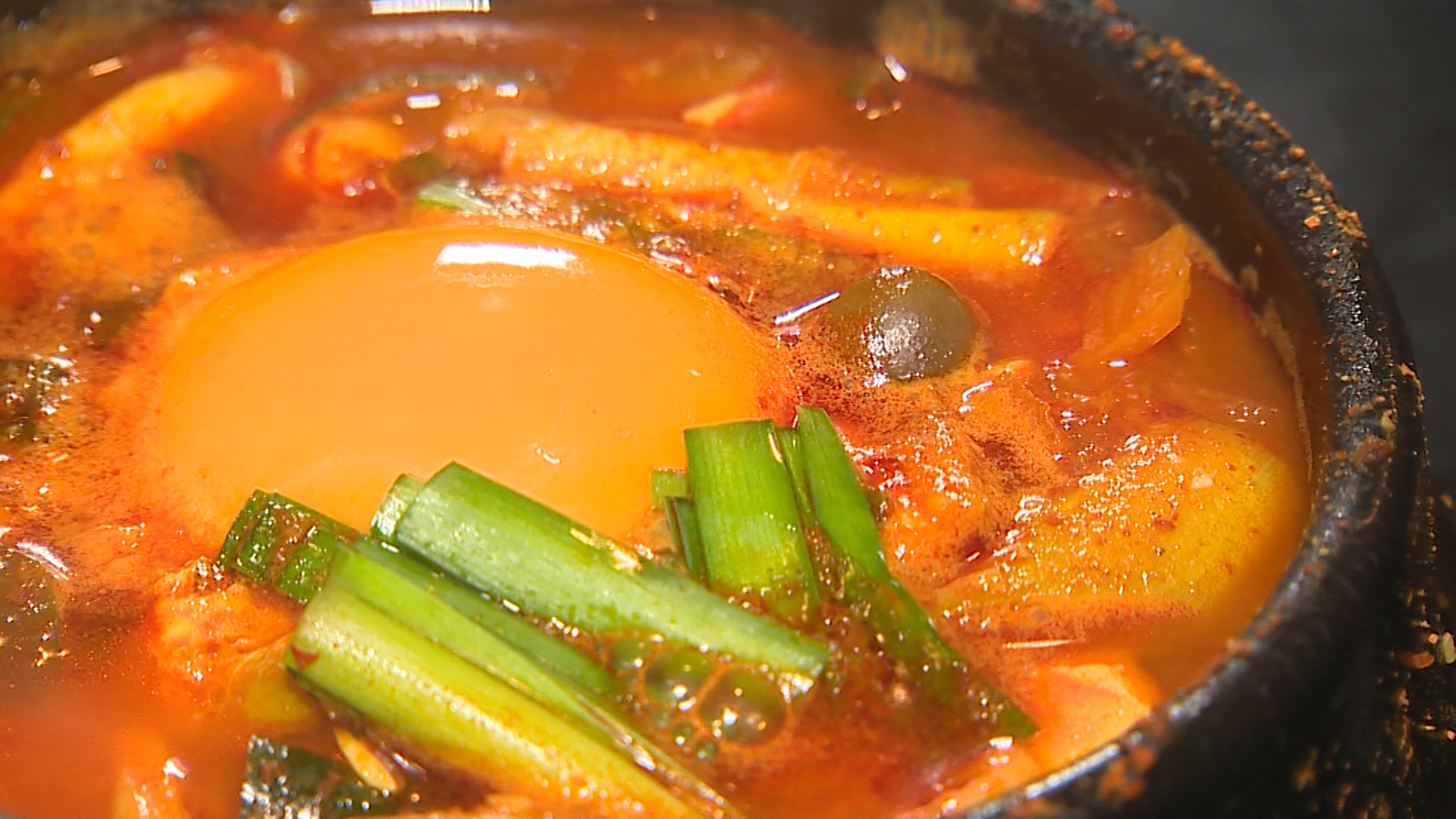 残暑は旨辛でスタミナ充電！特集③「焼肉 福ちゃん」