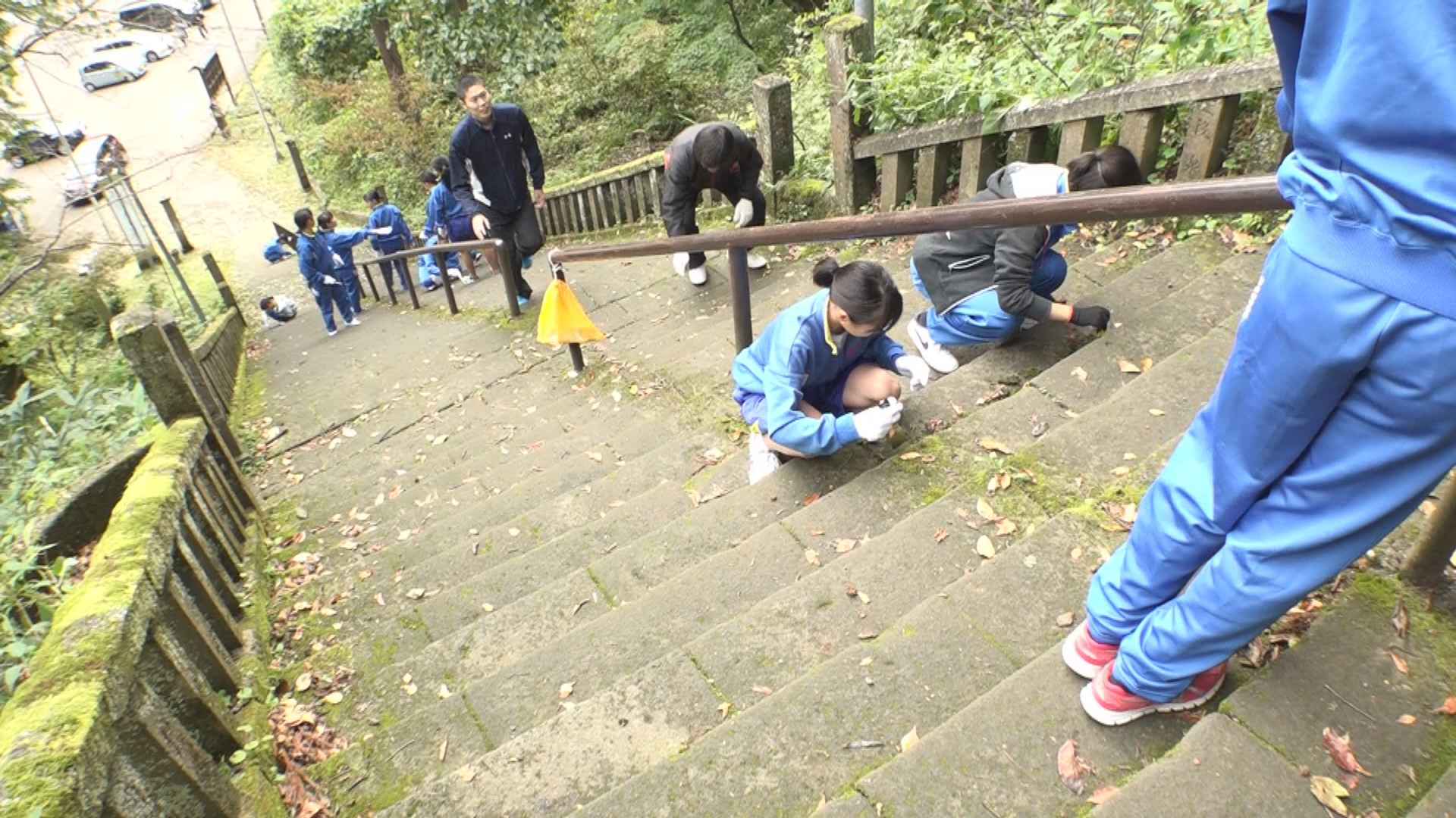 春日中 墓前活動 タウン