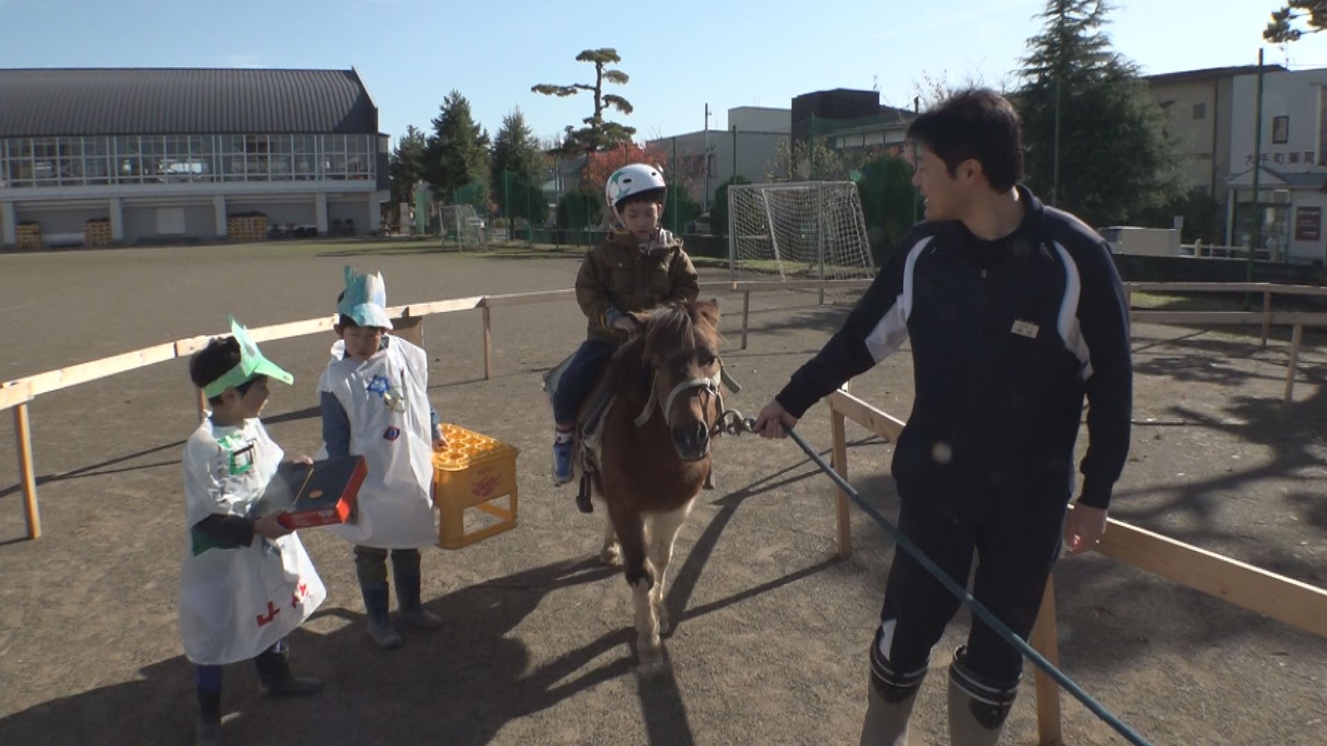 大手町小「きらら」と「らら」  魅力を園児に紹介