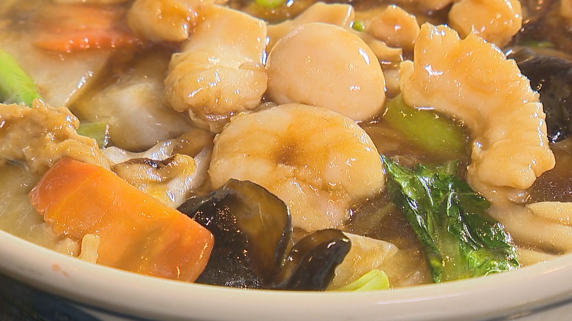 三宝亭　五目旨煮麺　寄り