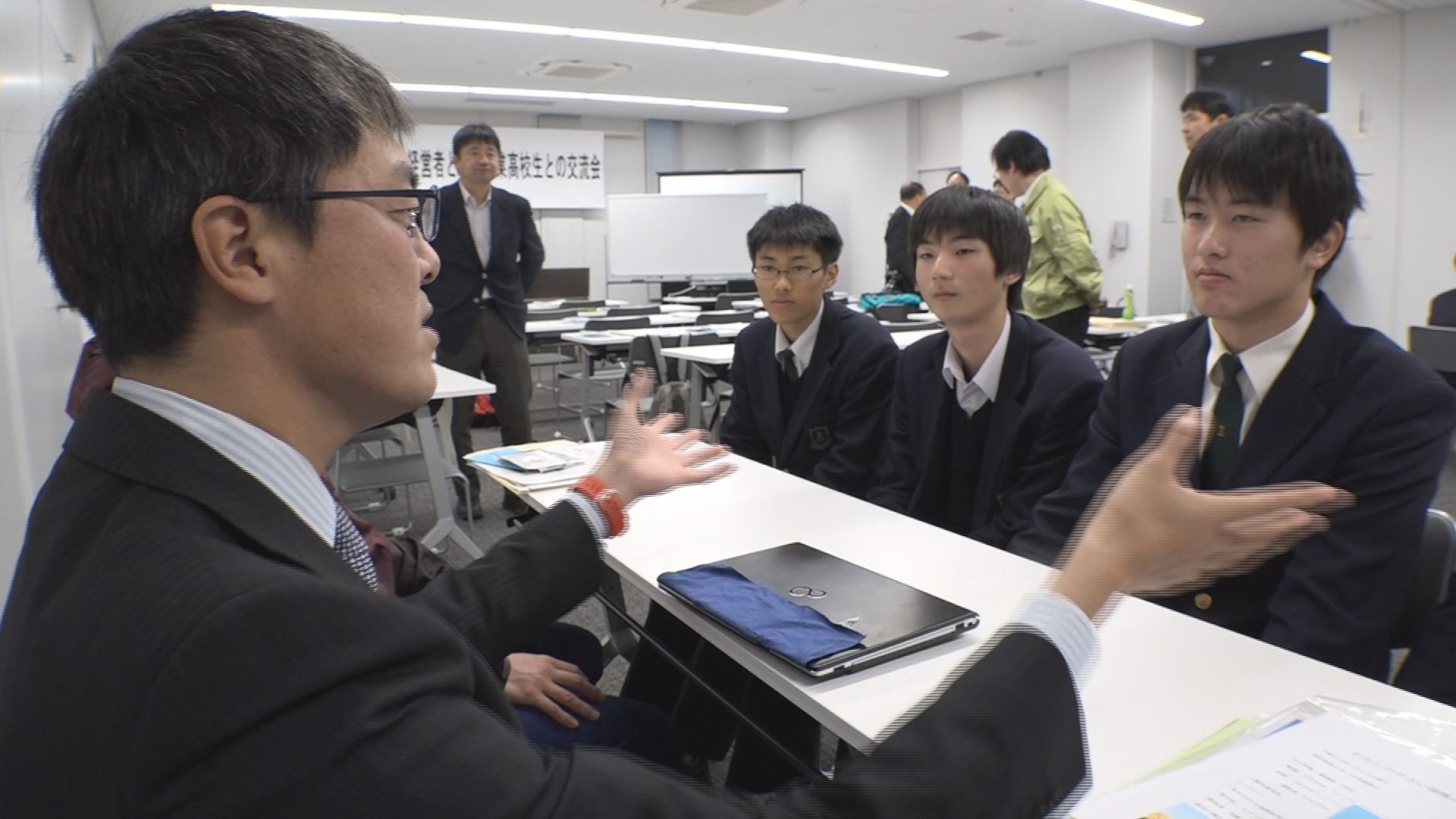 将来は地元に！高田農業生と地元農業経営者が交流会