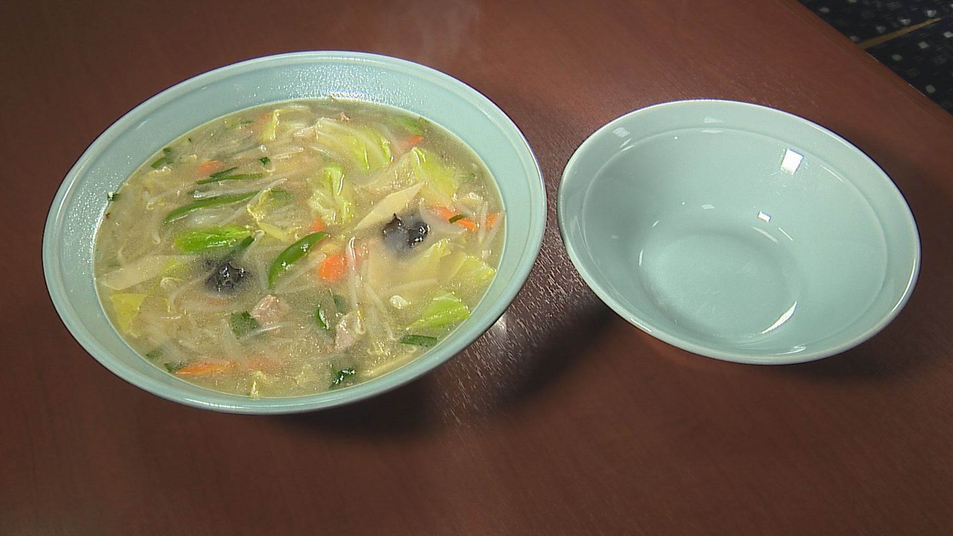 鳥まん　どんぶり