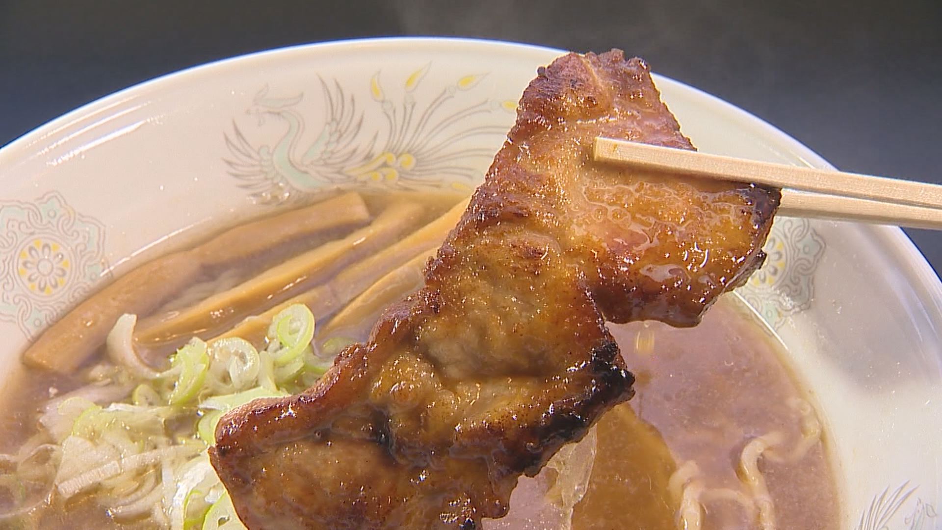 豚骨100％スープ！名物はパーコーメン