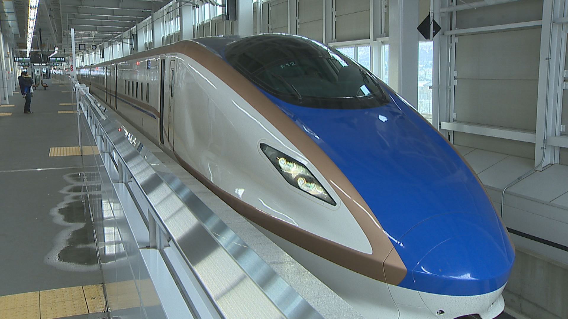 新幹線上越妙高駅 平日の乗降客3,900人