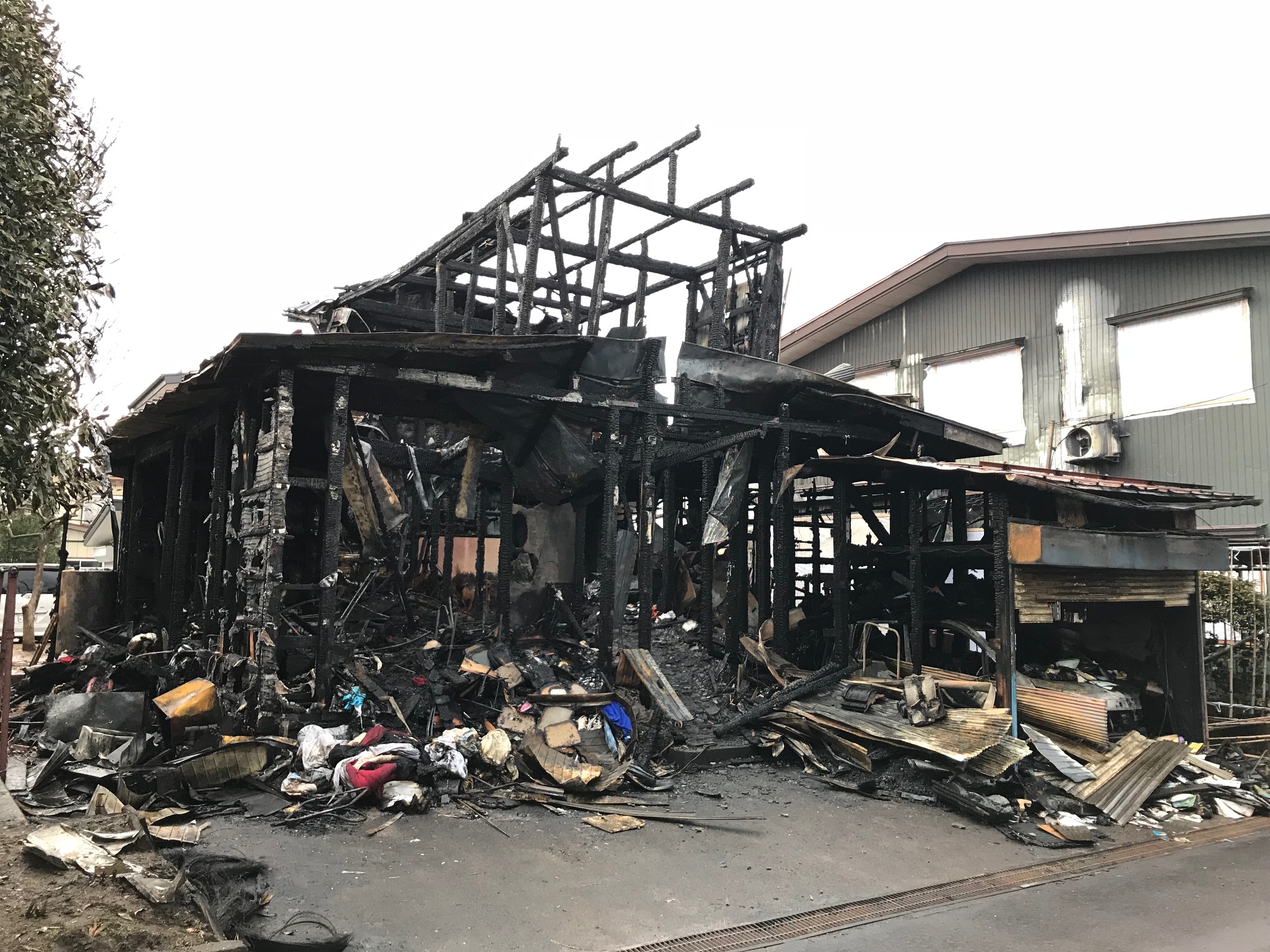 上越市中通町で住宅火災 延焼も 高齢女性が病院に搬送