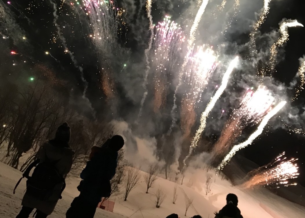 レルヒ祭前夜祭 冬の大空にスターマイン！