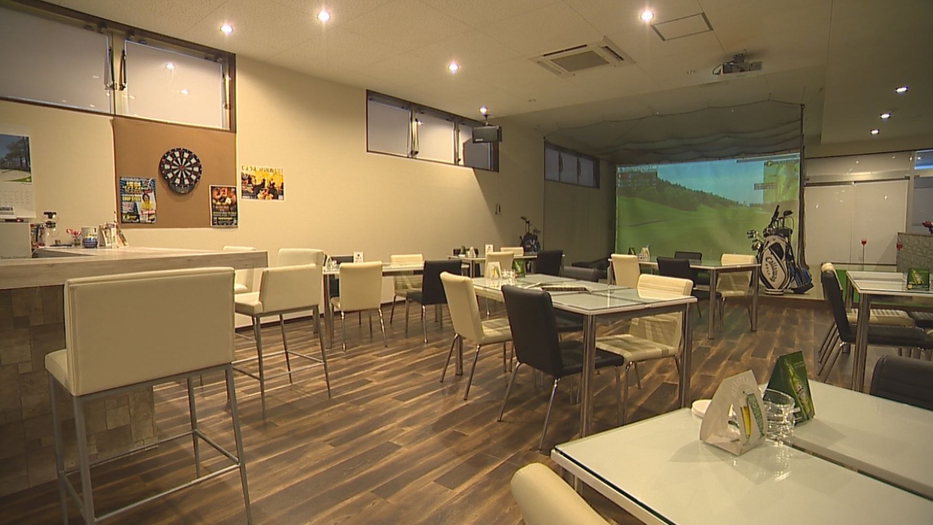 ティアップ　店内