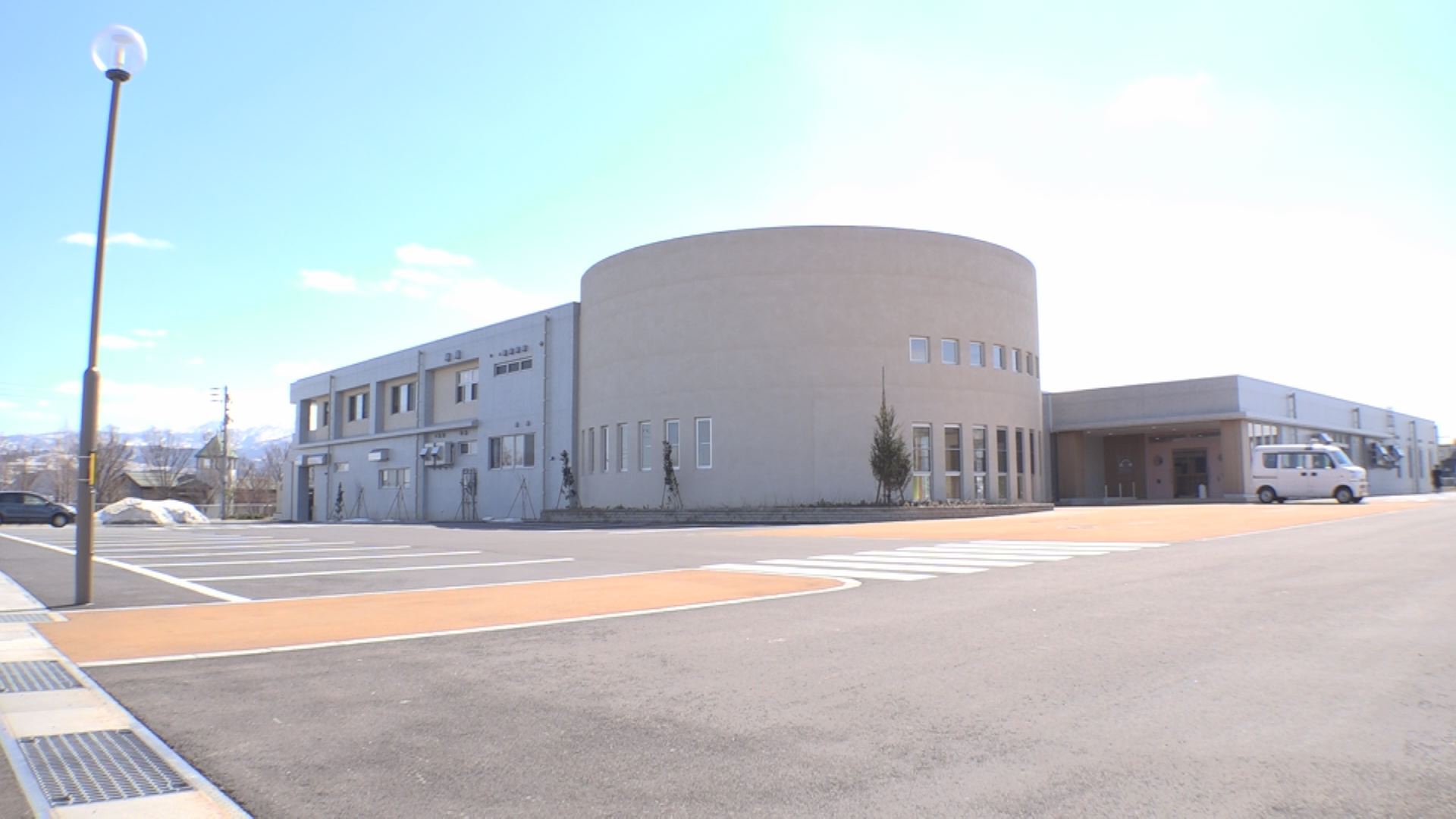 ４月に開園 和田にじいろこども園 竣工式