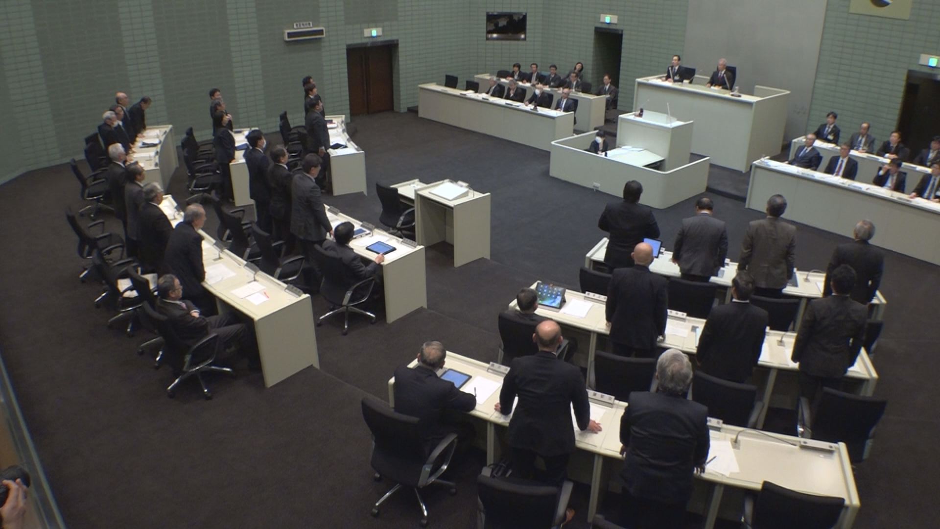 上越市議会 体操アリーナ予算組み替え提案も少数否決