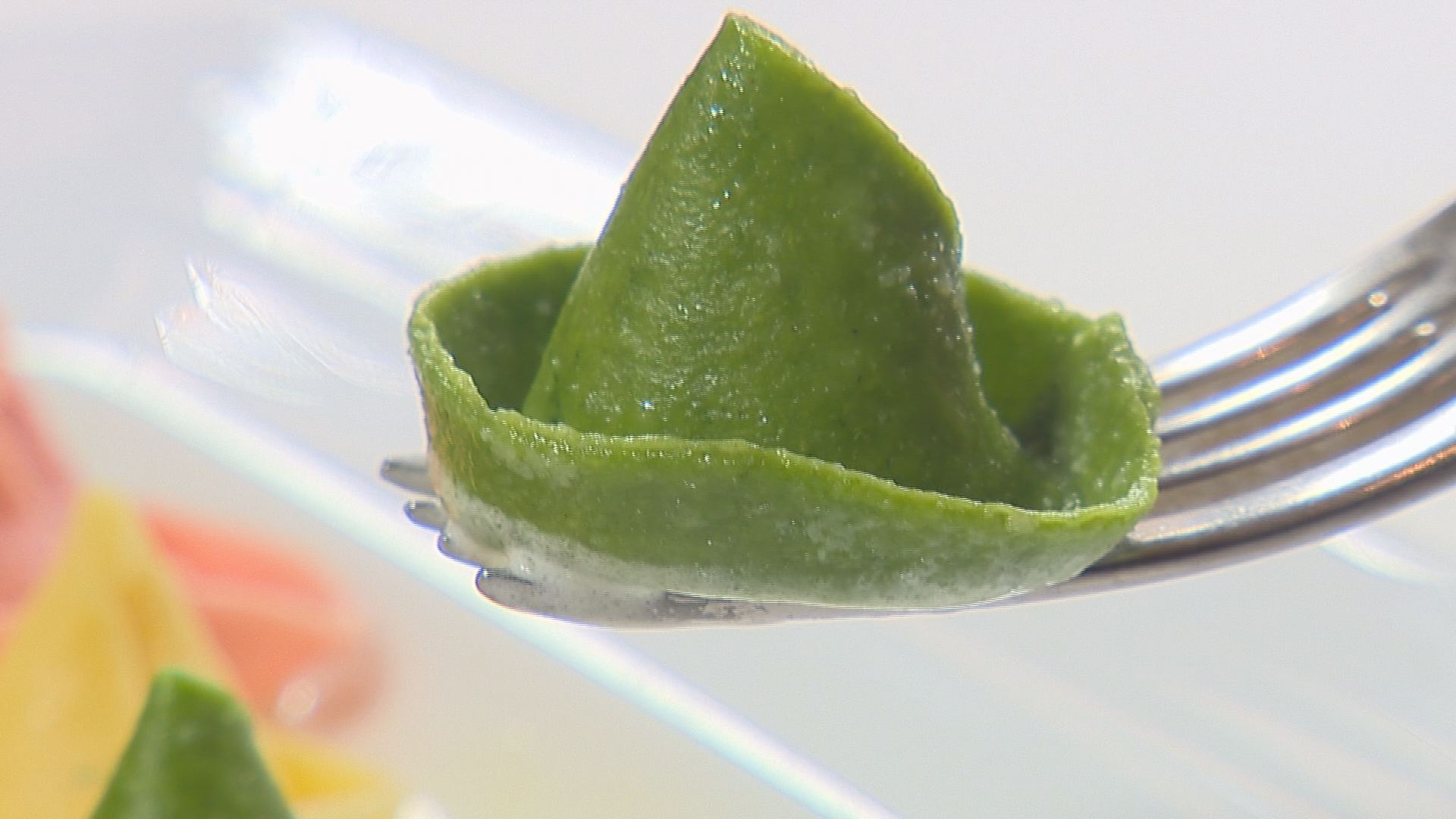 サカヅメ　帽子パスタ上げ