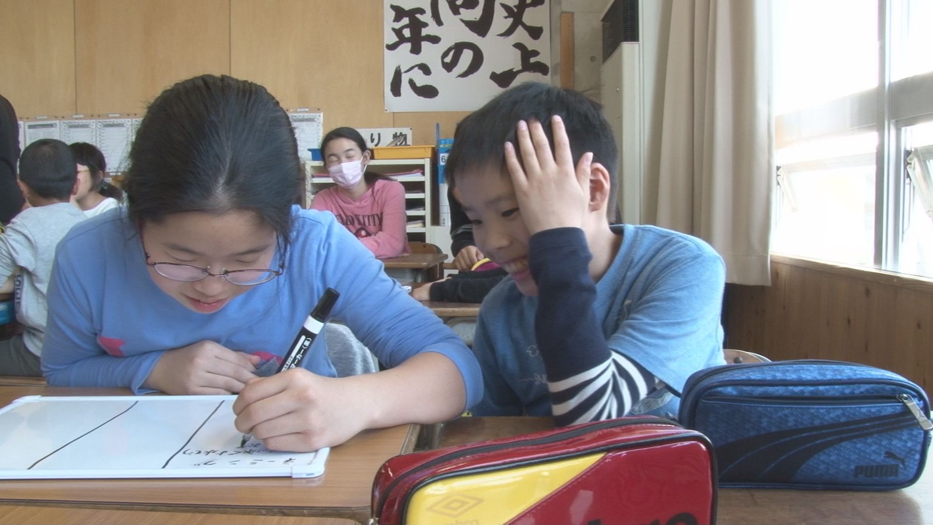 直小6年生 「うみがたり」オープン記念の弁当作りに挑戦！