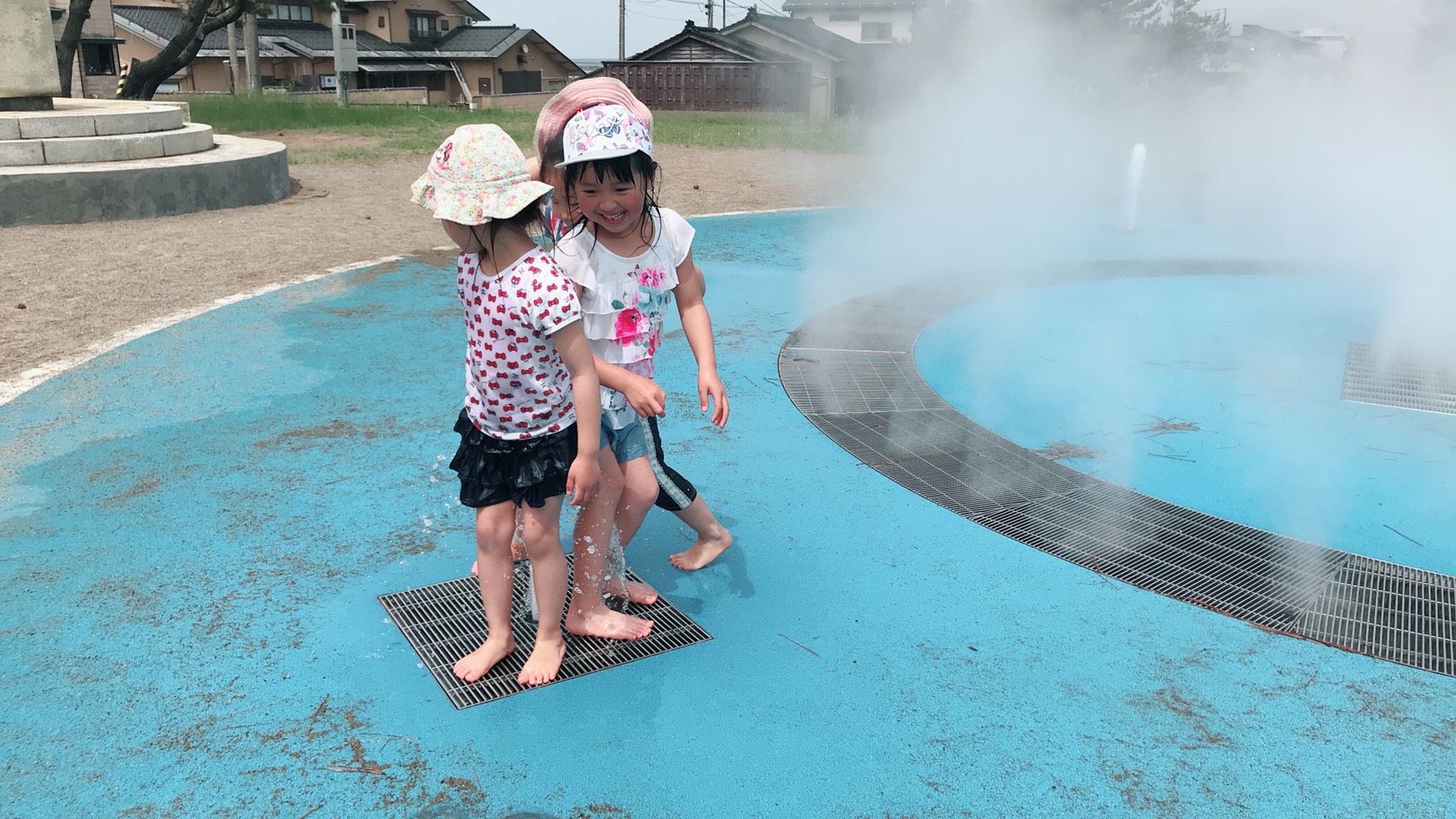 各地で今年最高気温 高田29.4℃