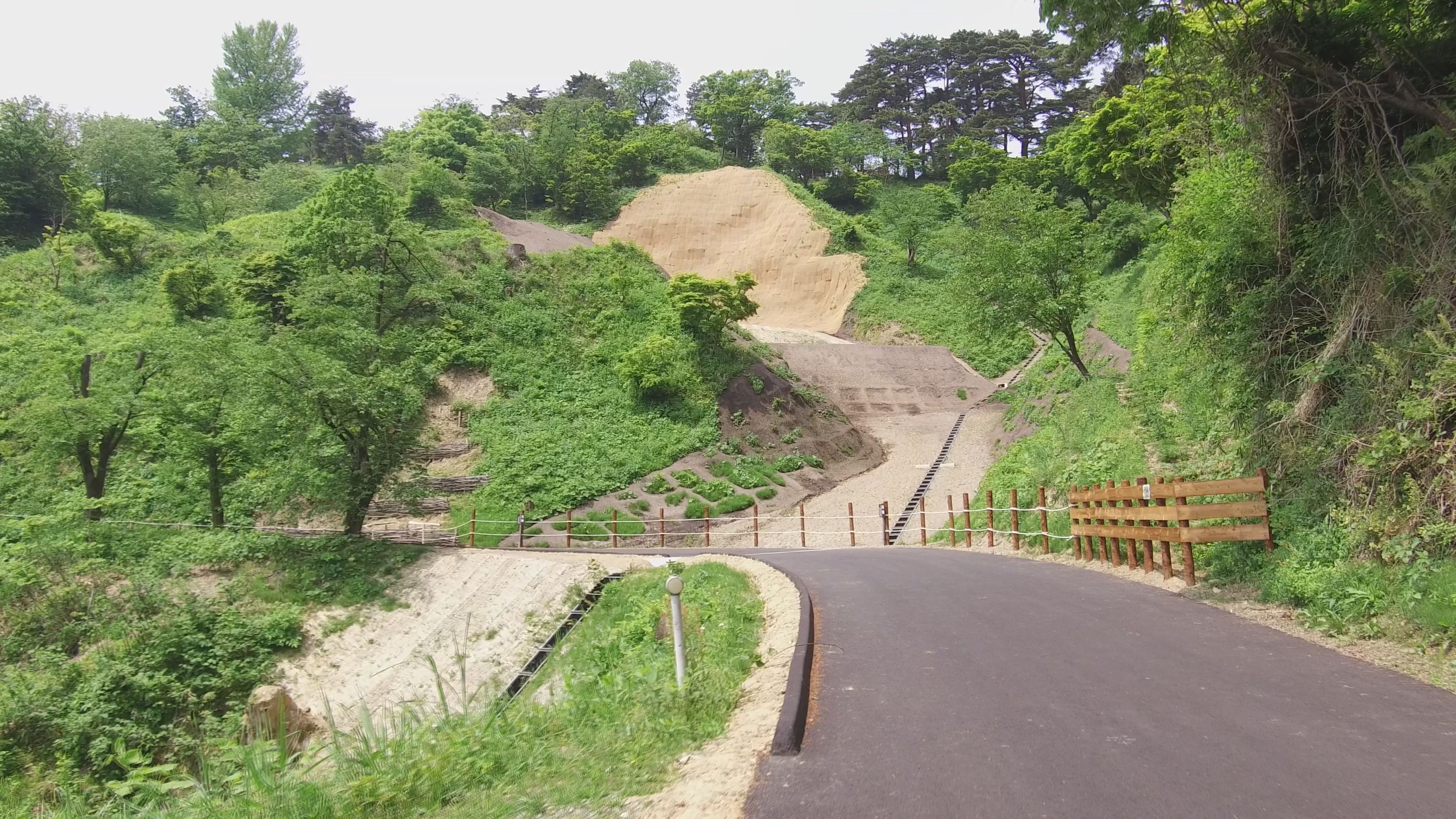 ＜動画＞災害復旧後の春日山城跡