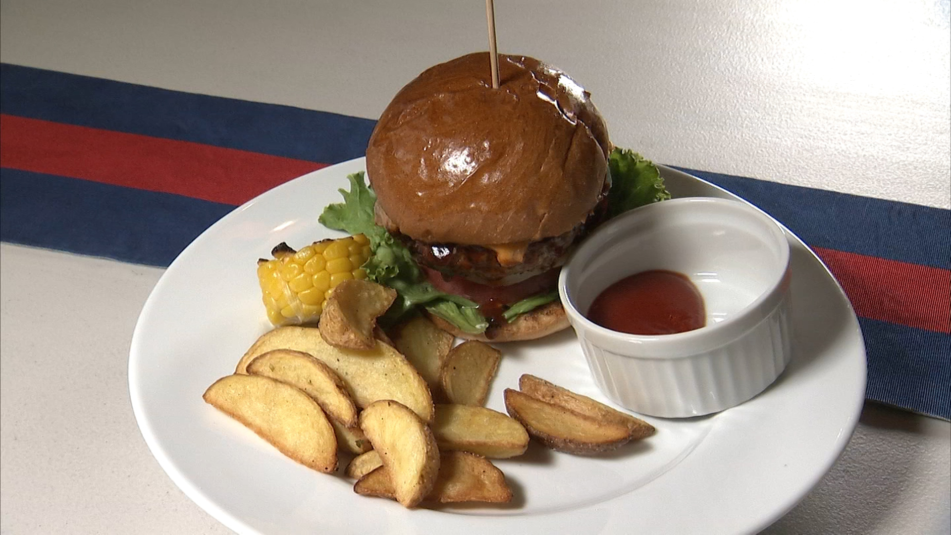 66（チーズバーガー）
