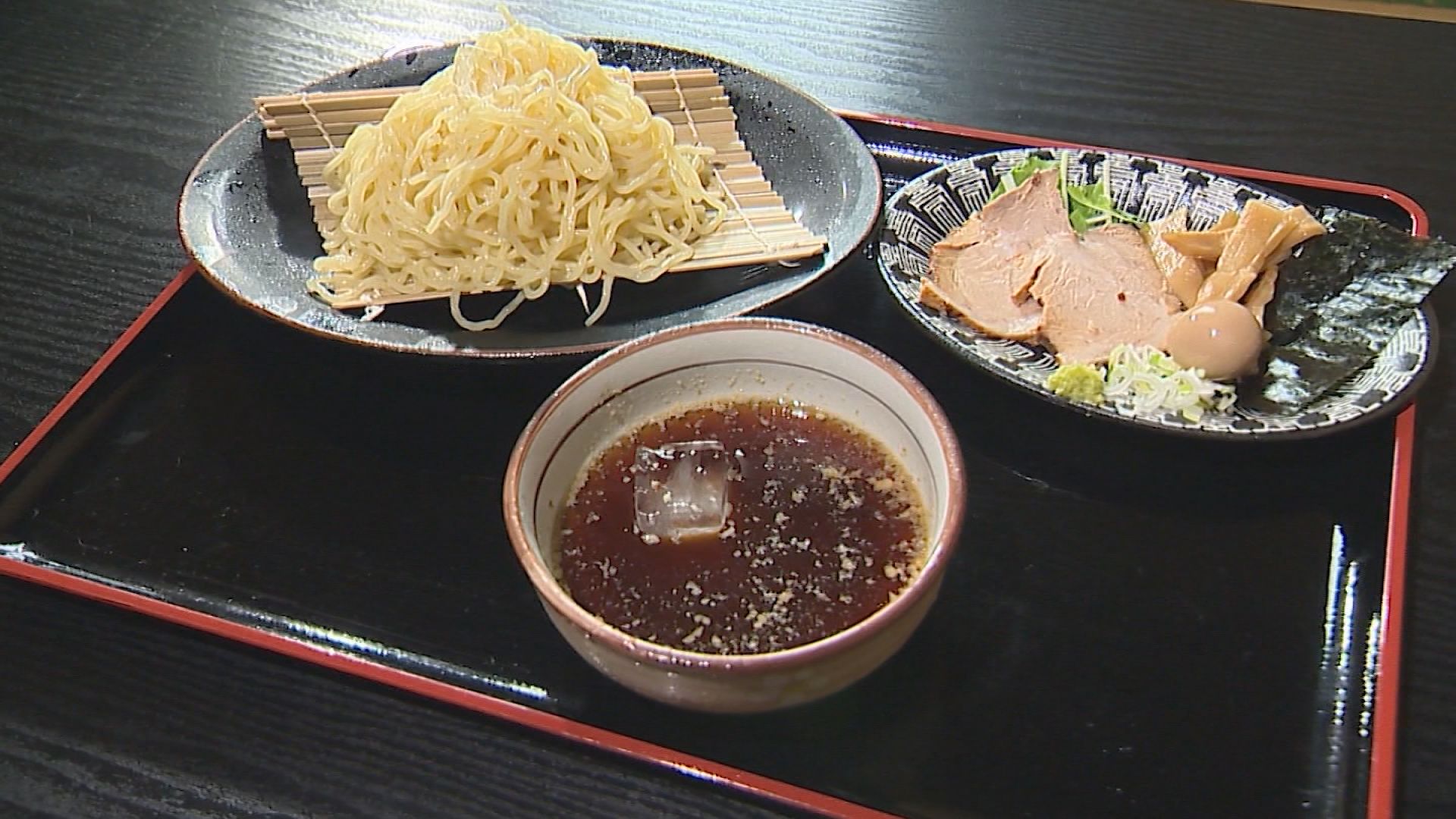 行くなら今！限定ラーメン特集「えいしん / ざる中華」