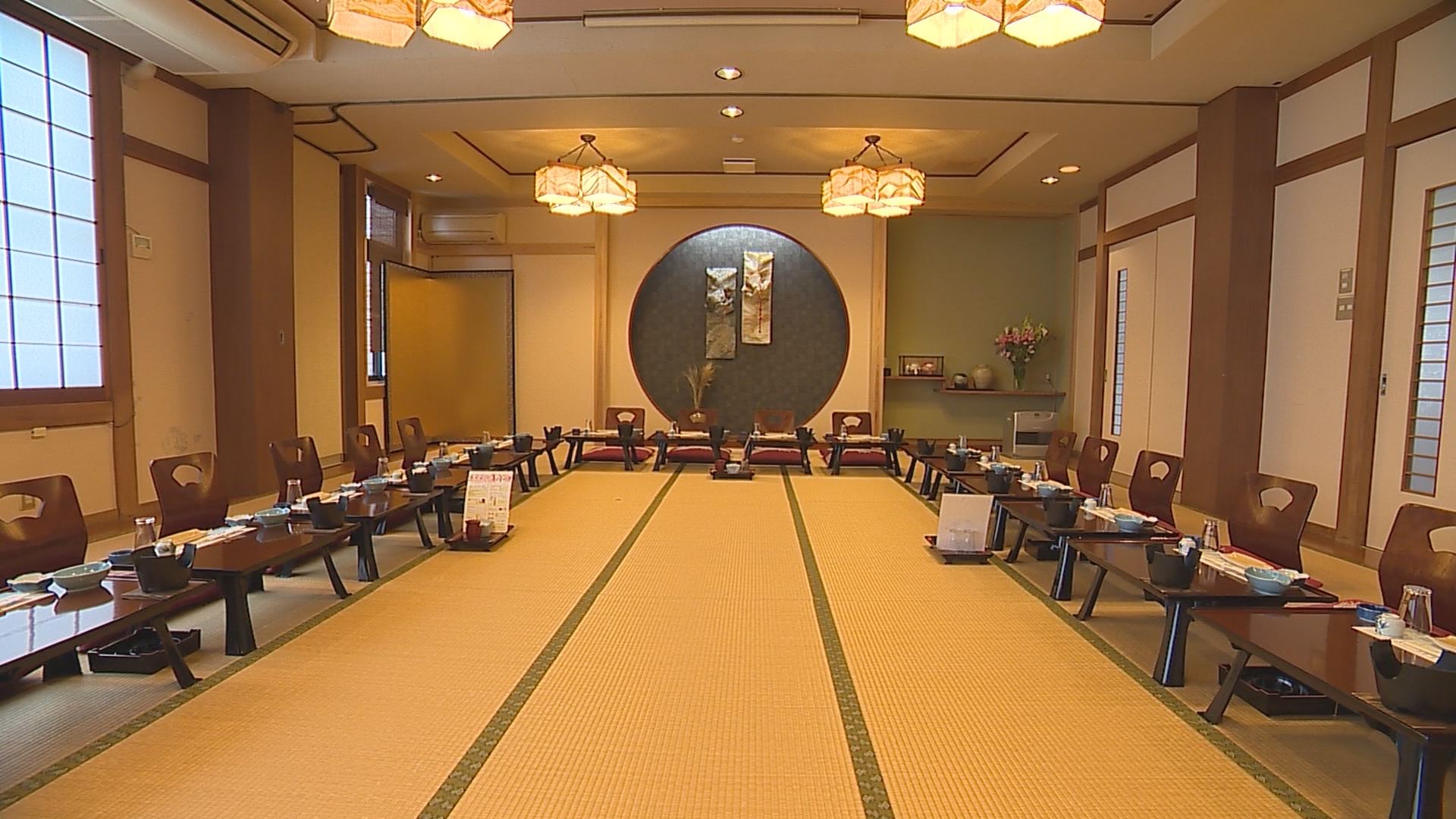 佐渡見亭　大広間