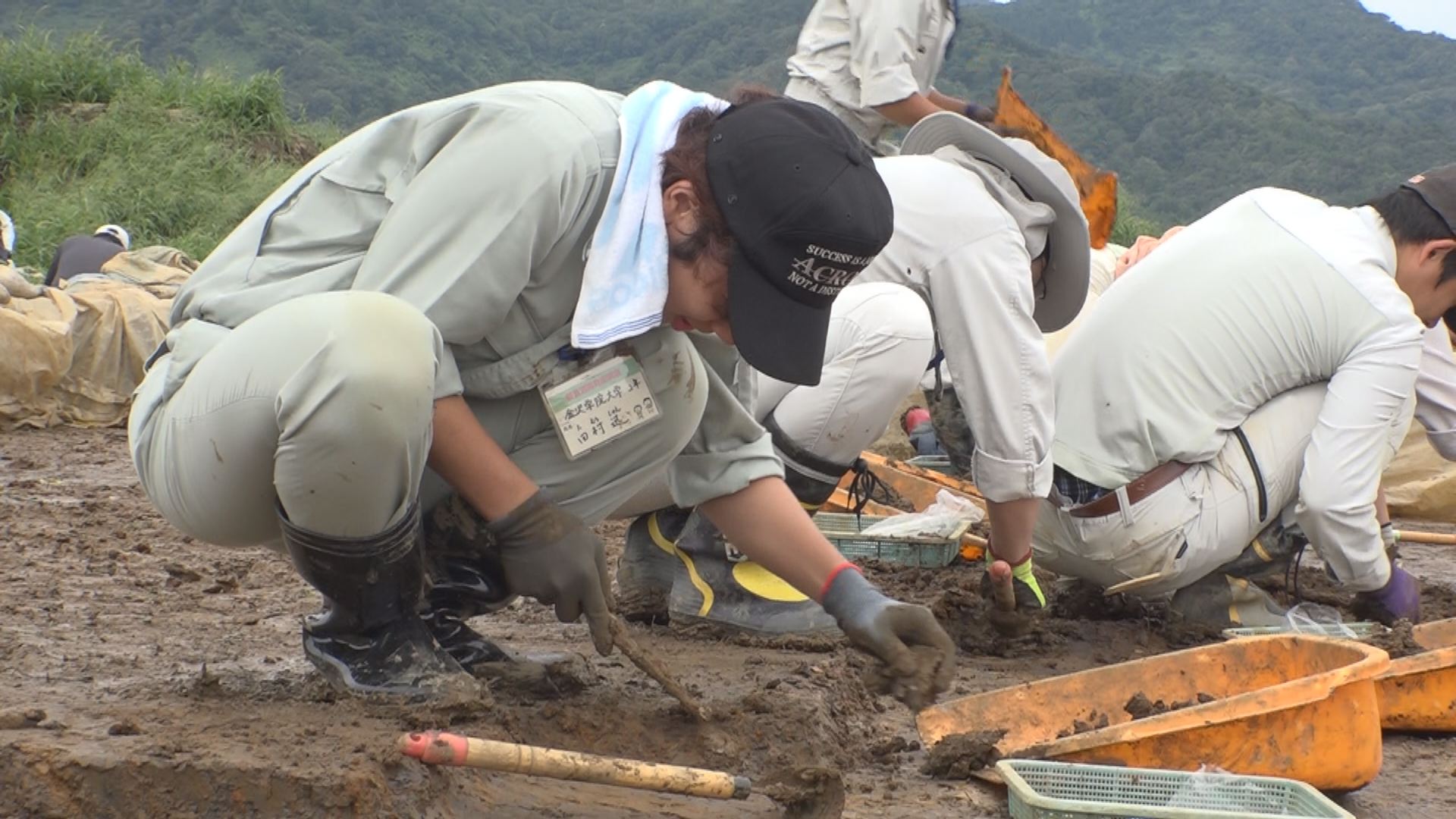 学びのタイムスリップ！釜蓋遺跡発掘調査に学生参加