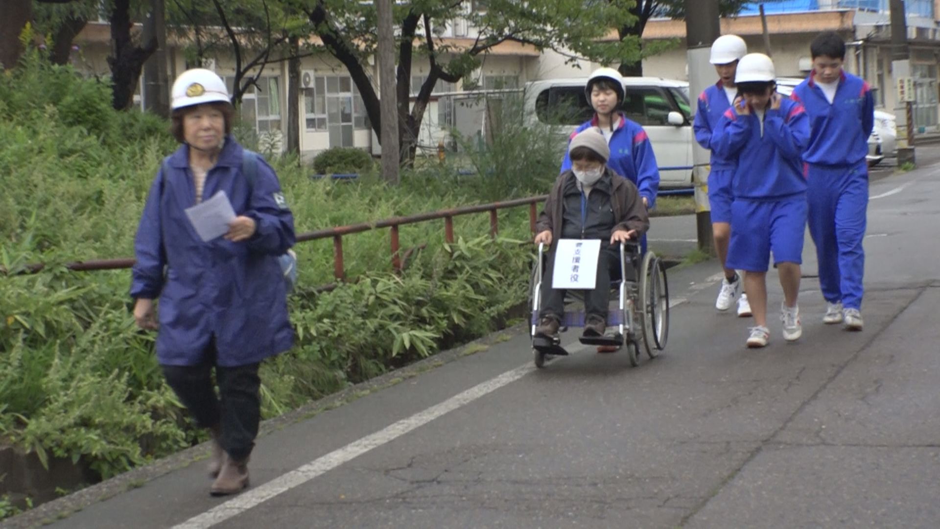 逃げるから助けるへ！城西中で地域合同防災訓練
