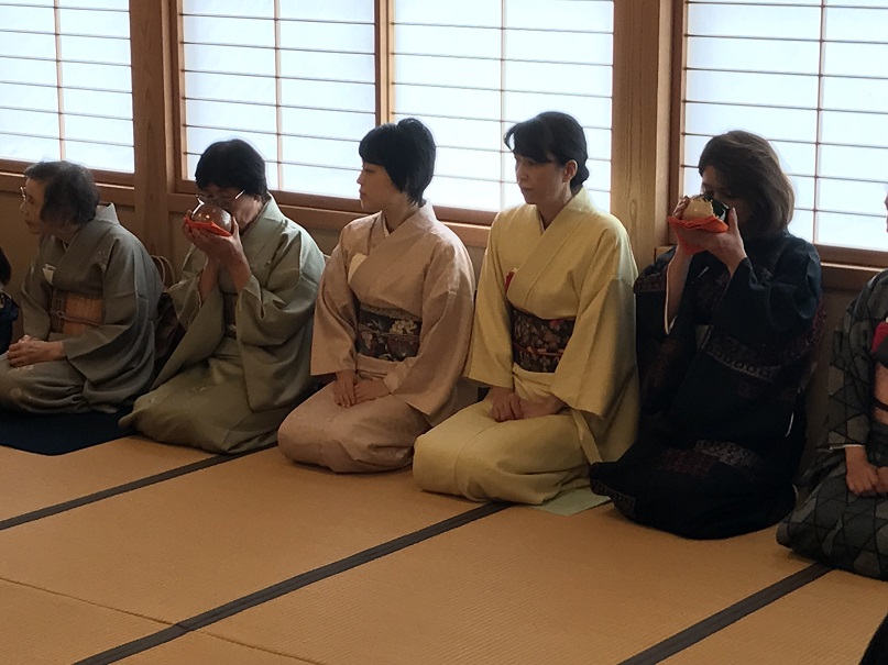 流派をこえて四半世紀 上越茶道会 茶会