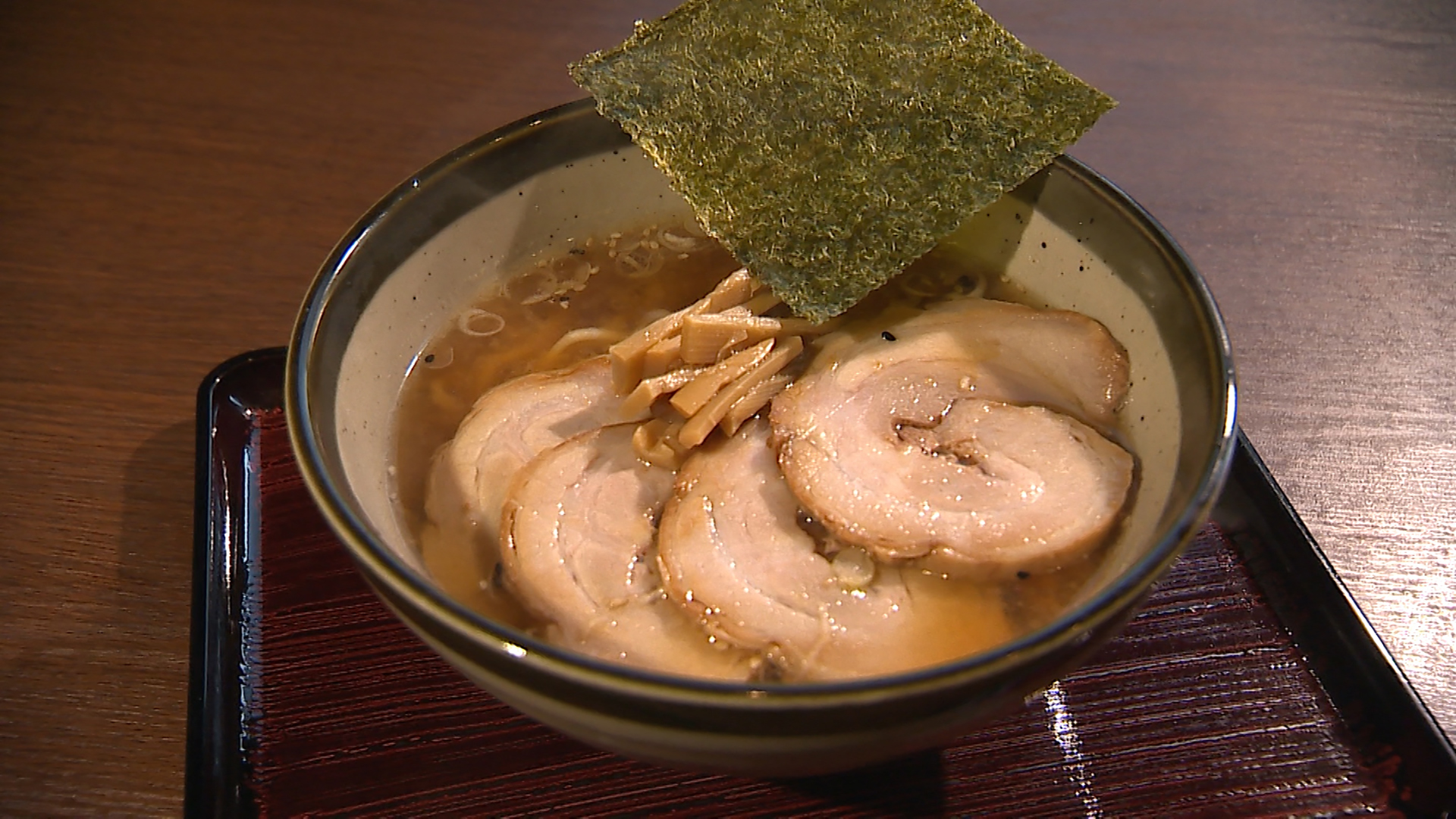 まるとく（チャーシューめん みそ味）
