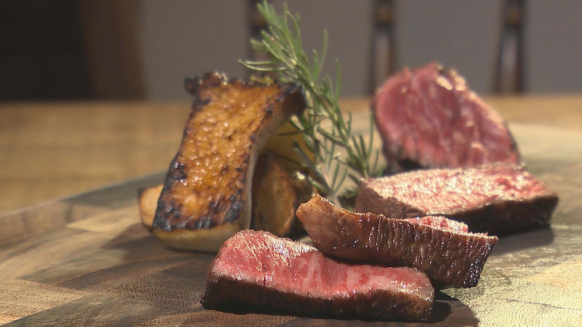特集！今年の食べ納めは肉 ②「Colt Aging  beef&grill」