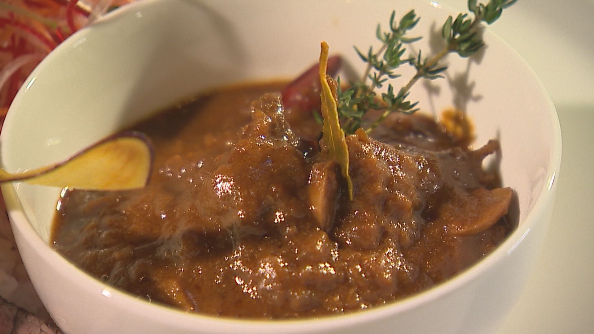 コルト　カレー