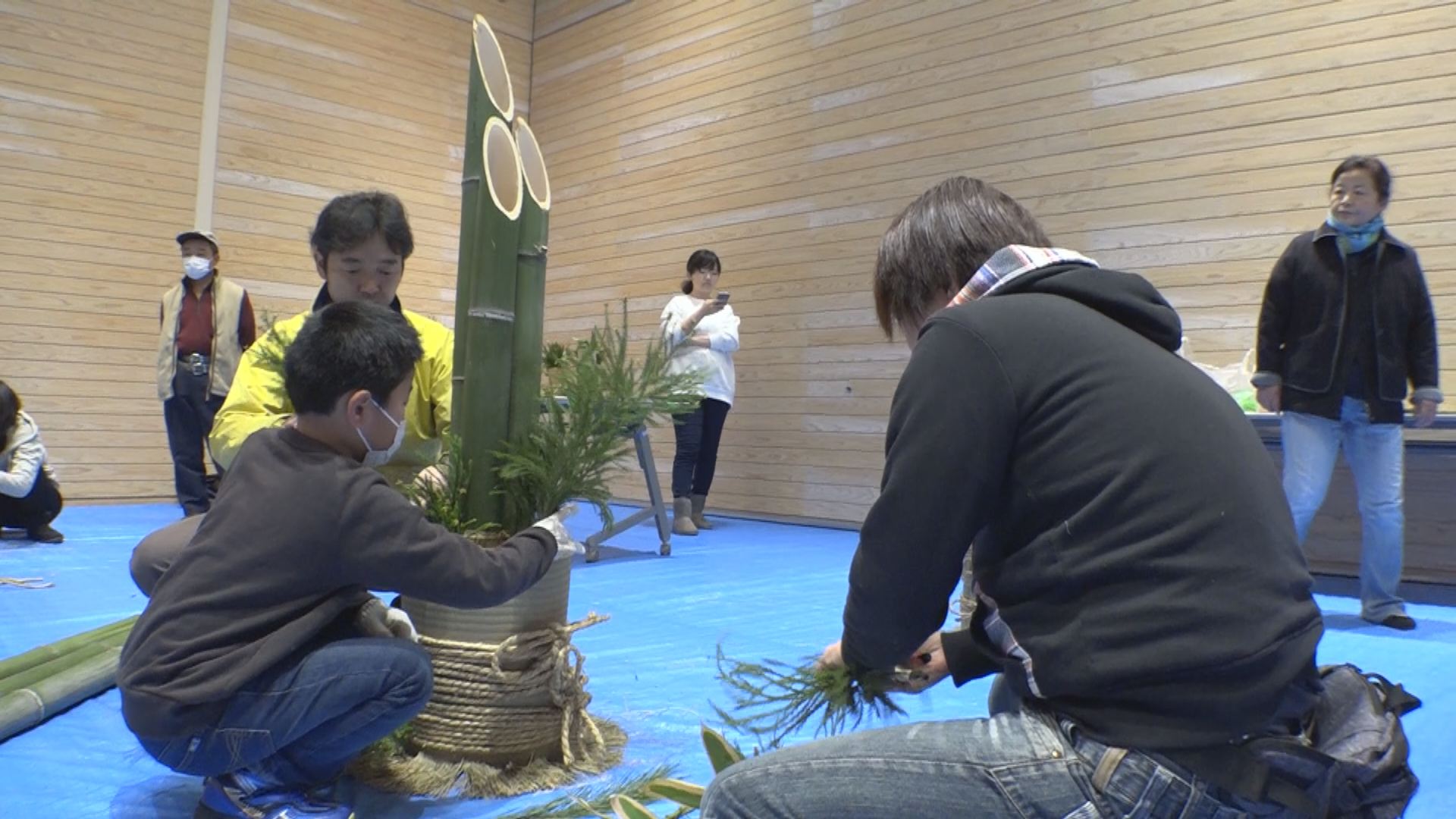 お正月準備 着々　ゑしんの里で門松づくり