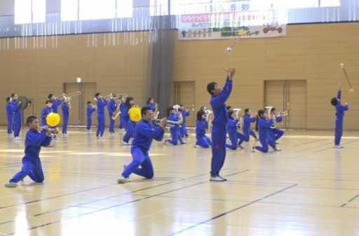 新井小マーチング移杖式 6年生は最後 5年生は初演奏♪