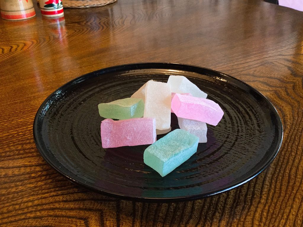 あられ飴2