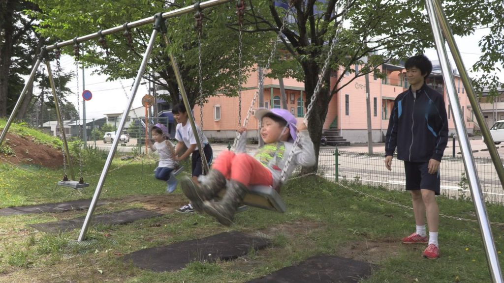 190617_附属中生徒園児とふれあい体験3