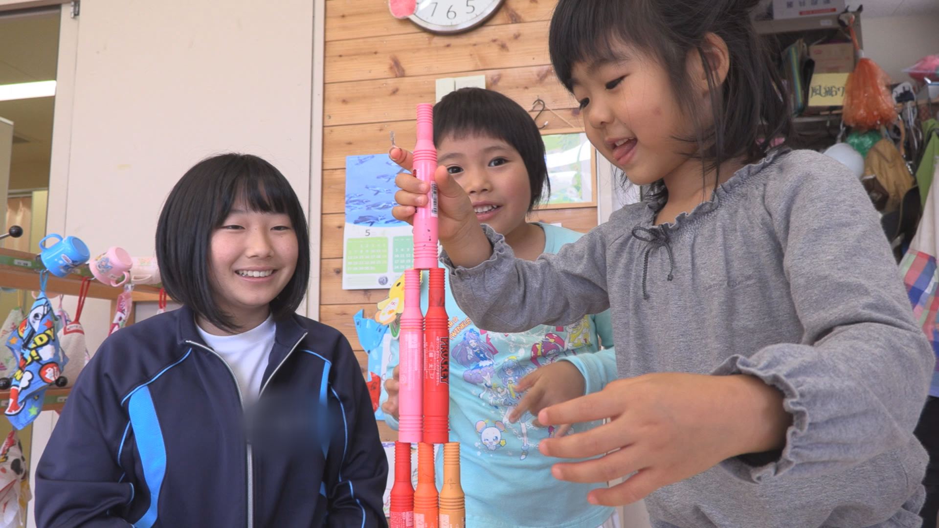 先生は幼稚園児！附属中生徒が遊び通して学ぶ