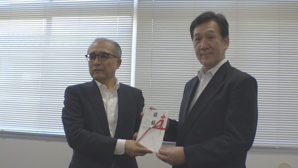 190705_チャリティゴルフ収益金寄付