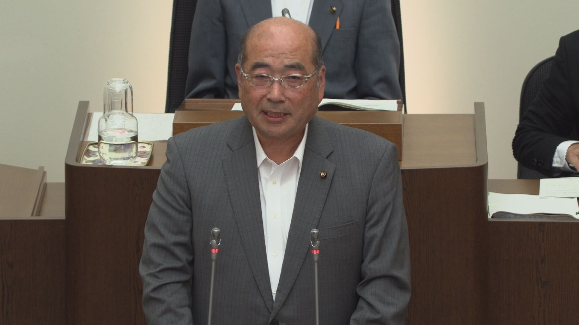 妙高市議会 新議長に関根正明 氏