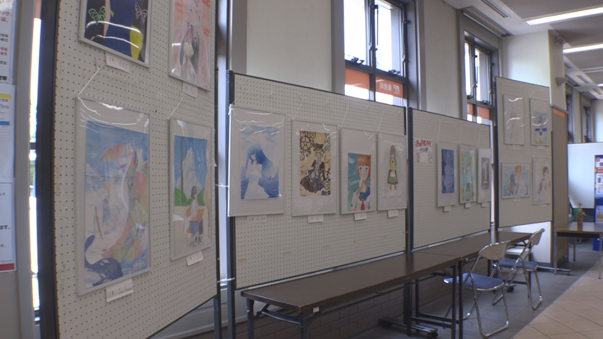 高田商業イラスト部 高田郵便局で作品展