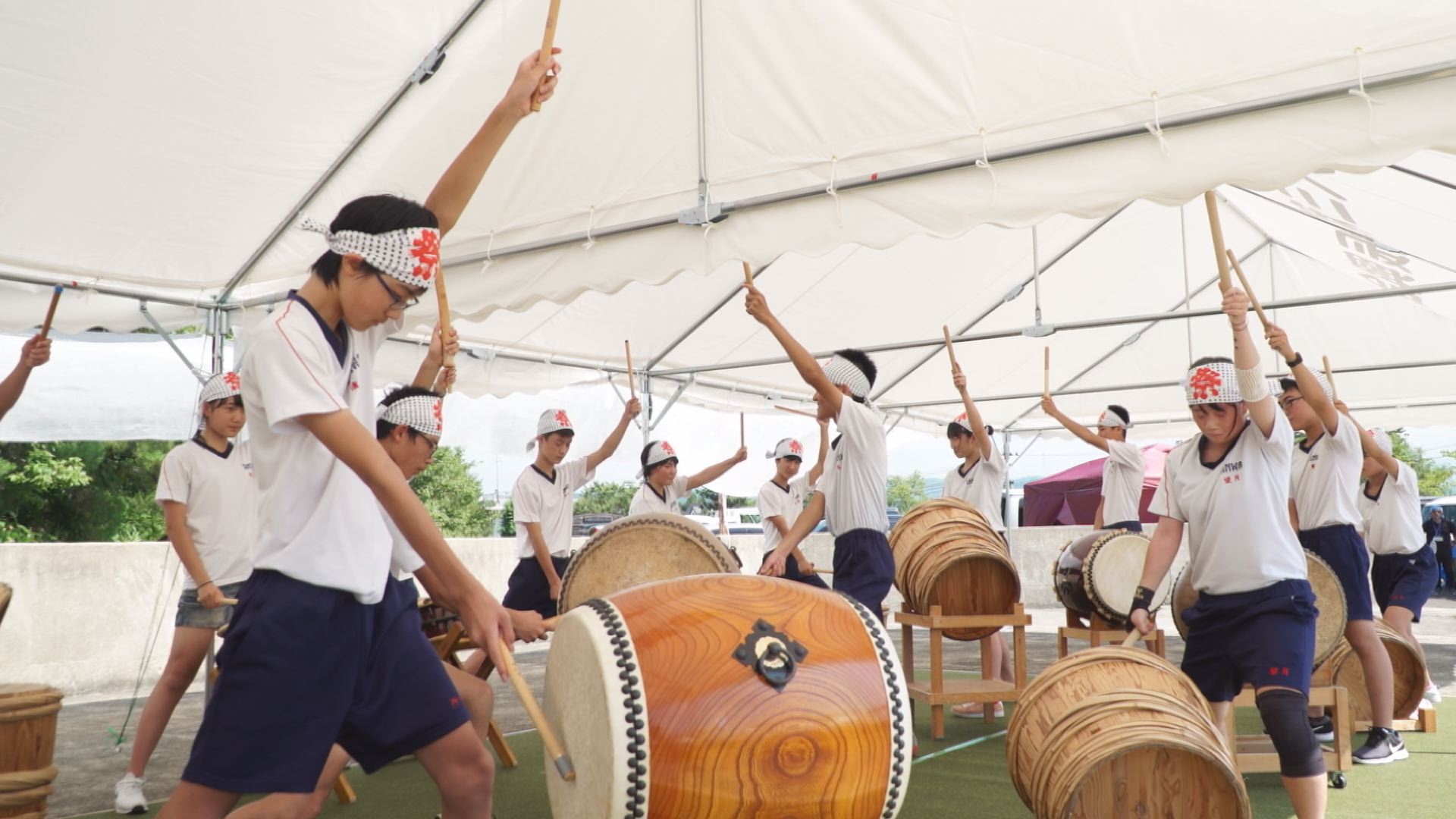 さんわ祭り 6年ぶりに酒樽太鼓復活！