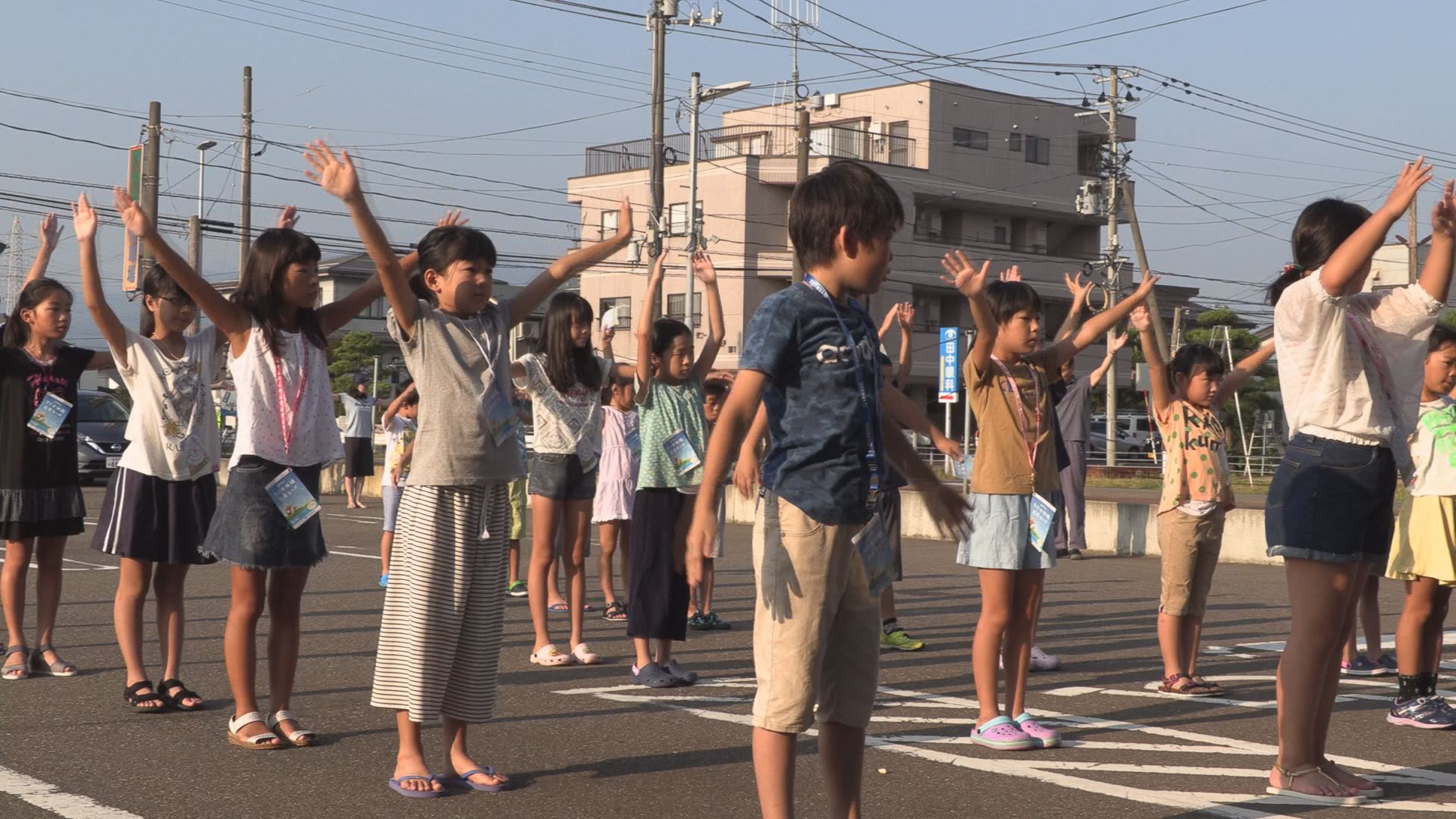 ６時だよ全員集合！春日山町で合同ラジオ体操