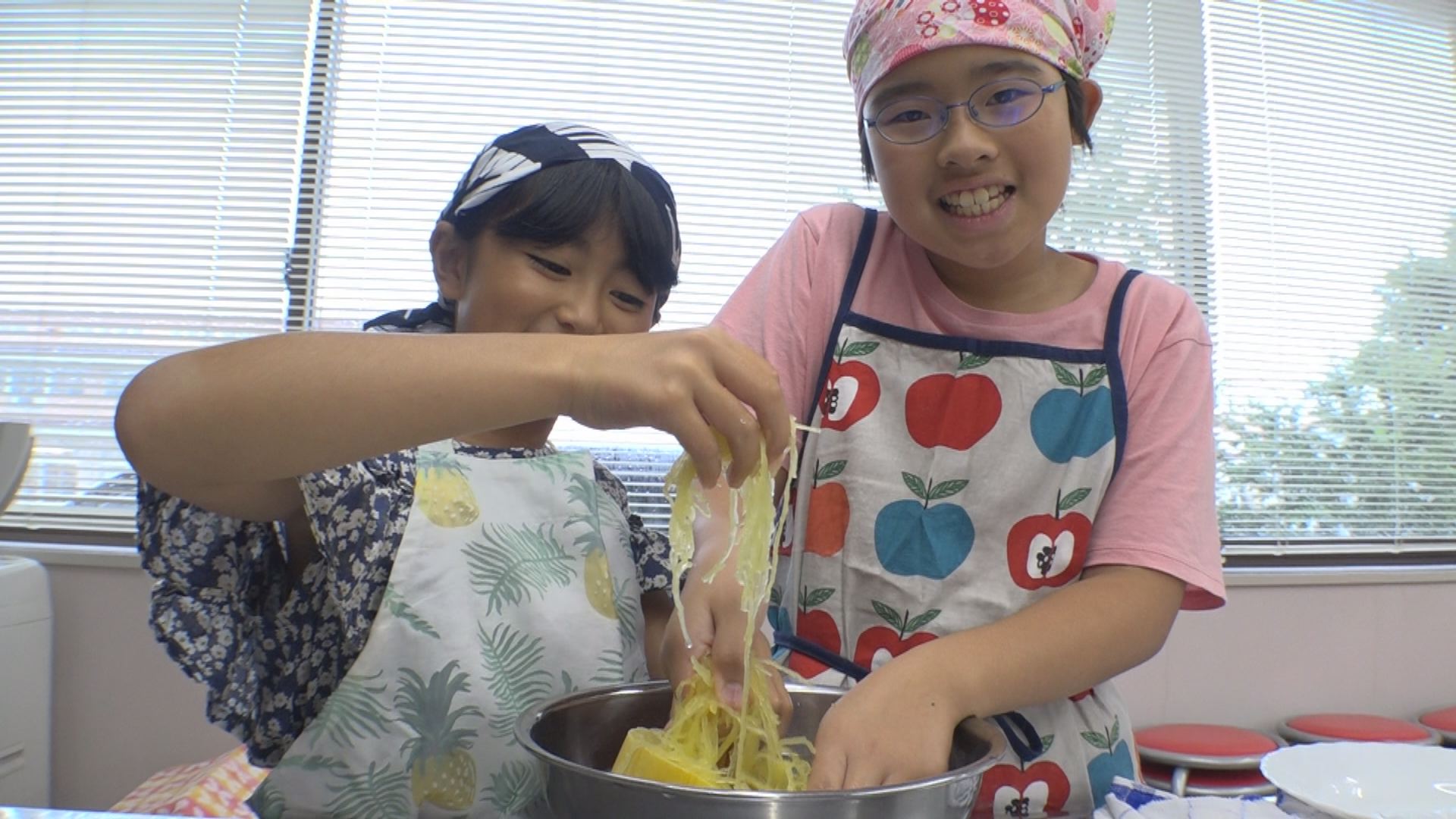 上越野菜親子食農体験教室 なますカボチャをPR