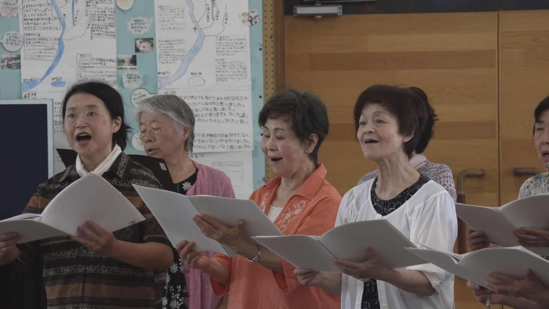 「混声合唱団さくら草」コンサートに向け練習♪