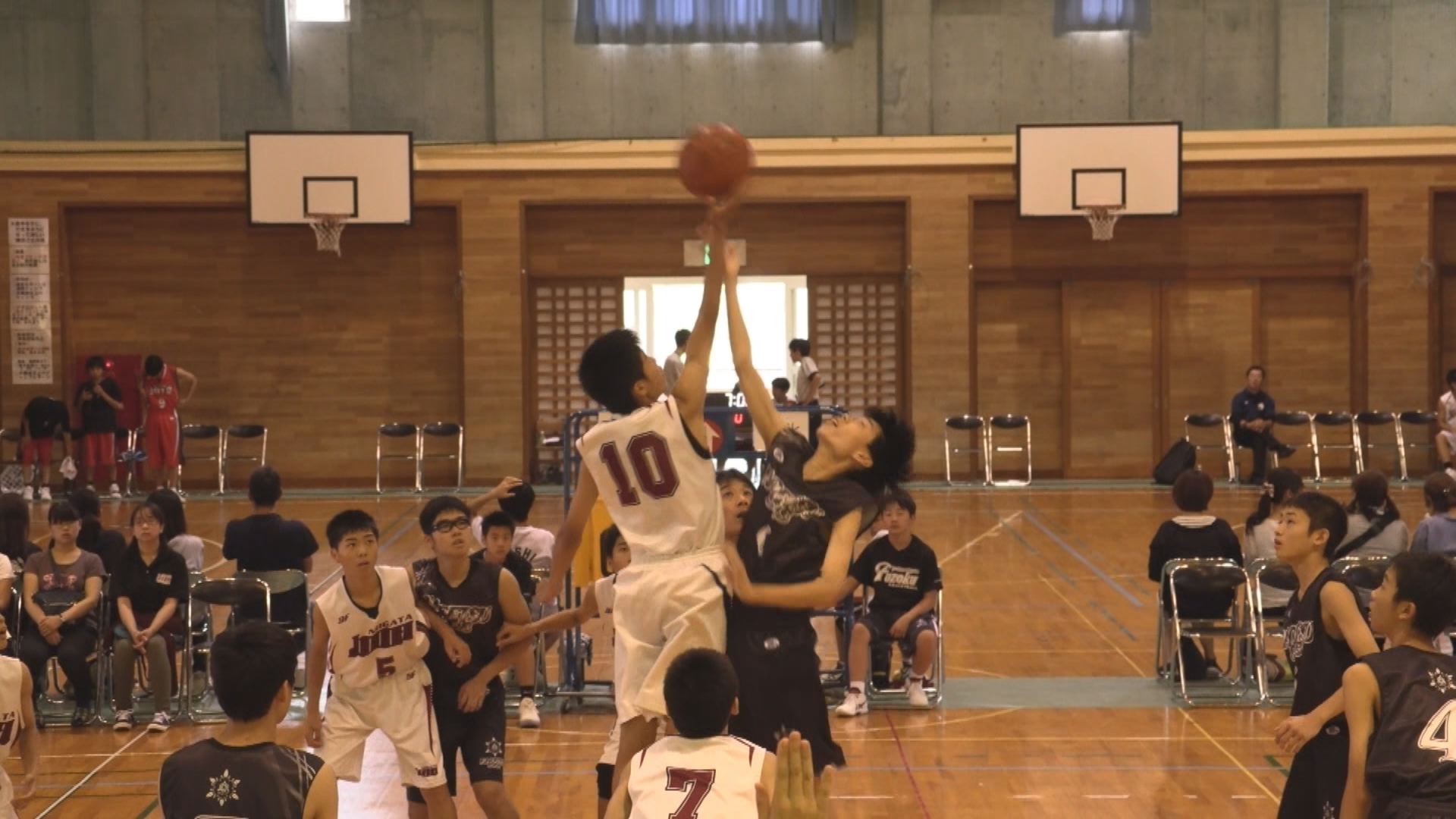 夏休みの練習の成果発揮 中学校新人大会バスケ